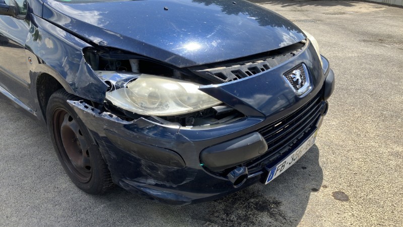 Air bag conducteur pour PEUGEOT 307 PHASE 2 BREAK Air bag conducteur pour PEUGEOT 307 PHASE 2 BREAK