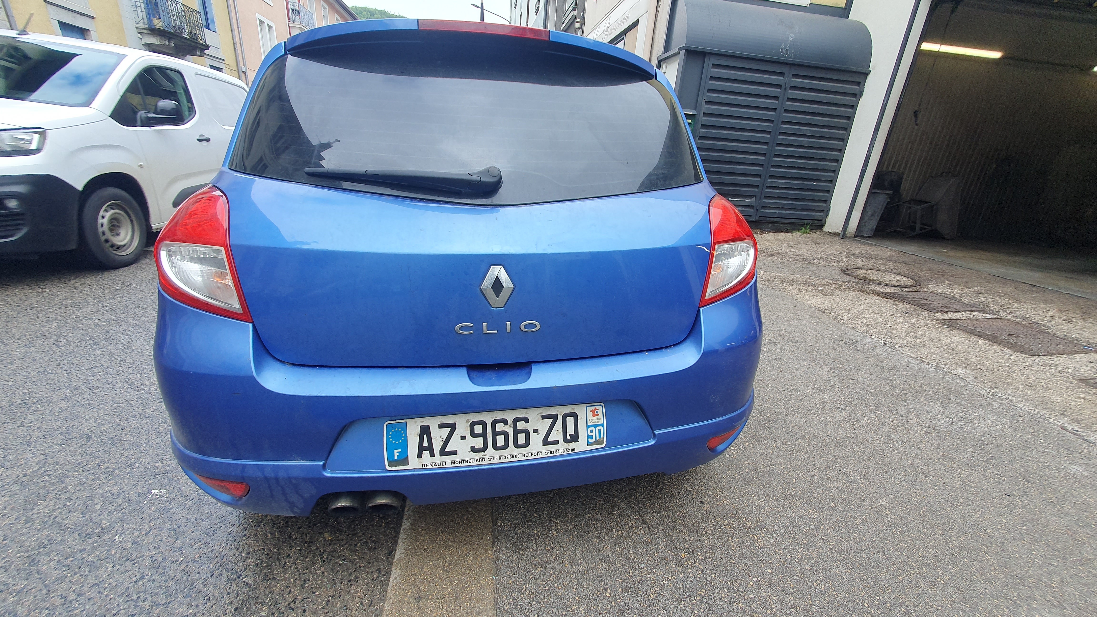 Appui tete avant pour RENAULT CLIO 3 PHASE 2 Appui tete avant pour RENAULT CLIO 3 PHASE 2
