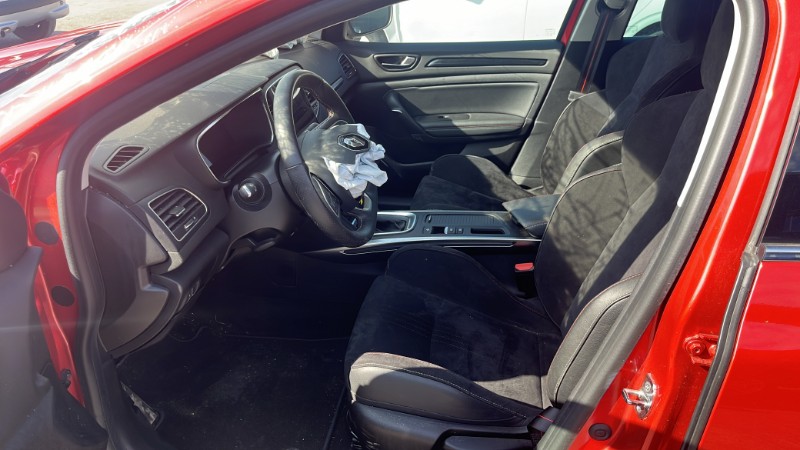 Panneau de porte arriere gauche pour RENAULT MEGANE 4 PHASE 2 Panneau de porte arriere gauche pour RENAULT MEGANE 4 PHASE 2