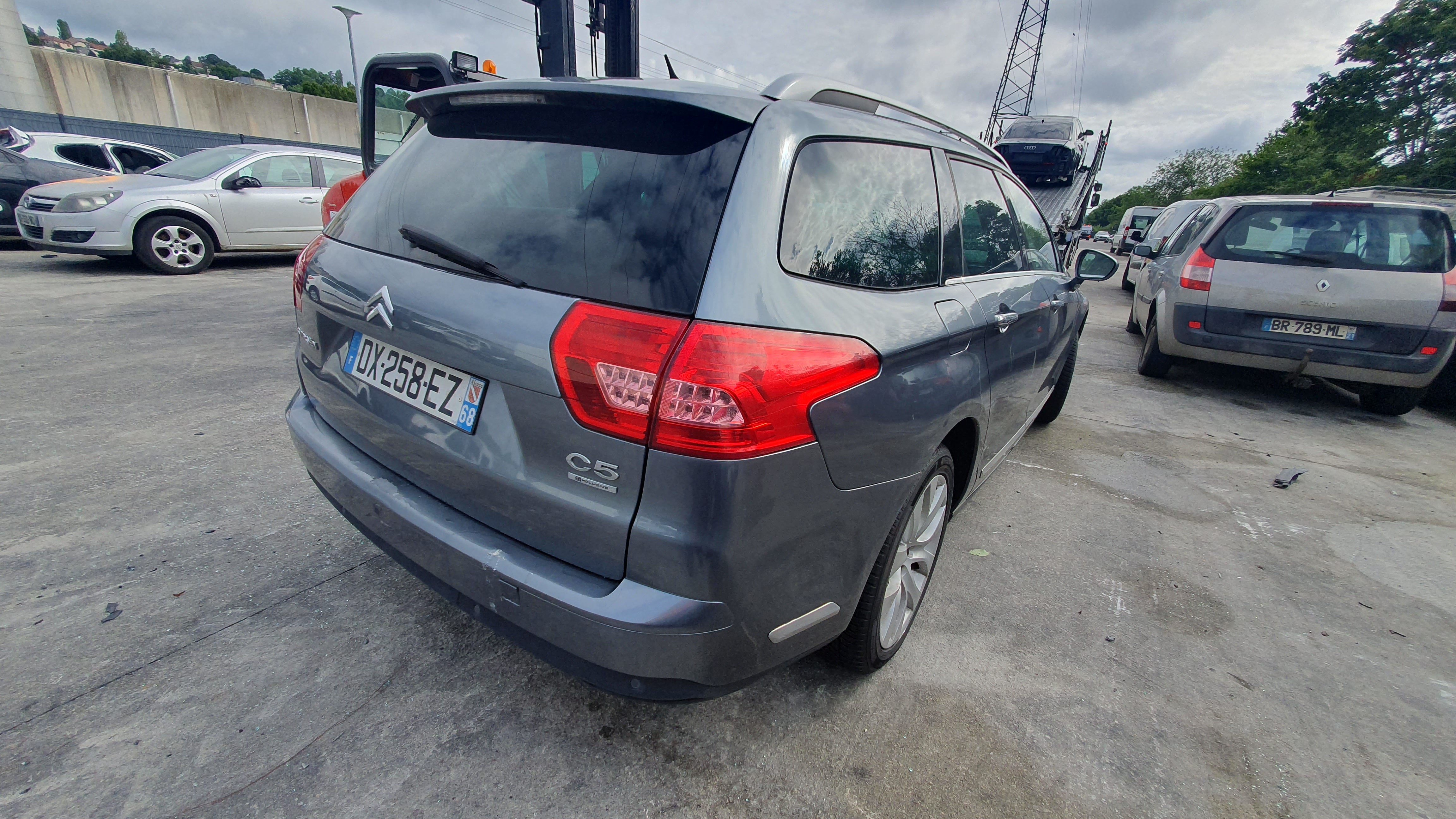 Porte arriere gauche pour CITROEN C5 2 BREAK Porte arriere gauche pour CITROEN C5 2 BREAK