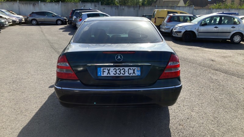 Malle/Hayon arriere pour MERCEDES CLASSE E 211 PHASE 1 Malle/Hayon arriere pour MERCEDES CLASSE E 211 PHASE 1