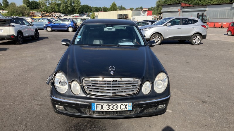 Malle/Hayon arriere pour MERCEDES CLASSE E 211 PHASE 1 Malle/Hayon arriere pour MERCEDES CLASSE E 211 PHASE 1