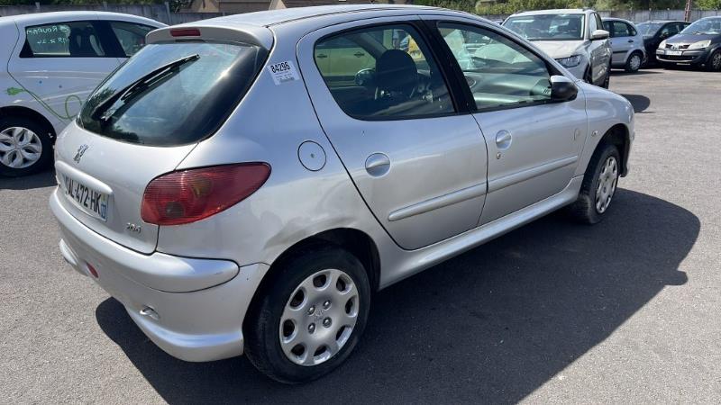 Platine feu arriere gauche pour PEUGEOT 206 PHASE 2 Platine feu arriere gauche pour PEUGEOT 206 PHASE 2