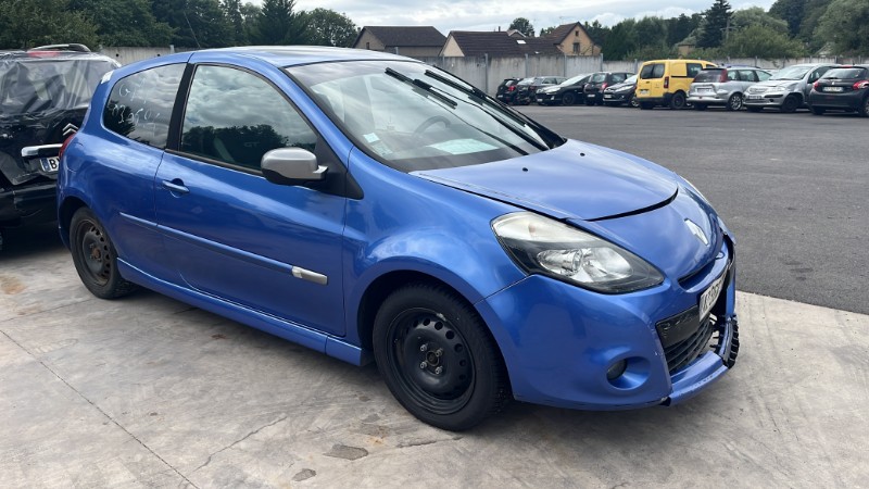 Appui tete avant pour RENAULT CLIO 3 PHASE 2 Appui tete avant pour RENAULT CLIO 3 PHASE 2