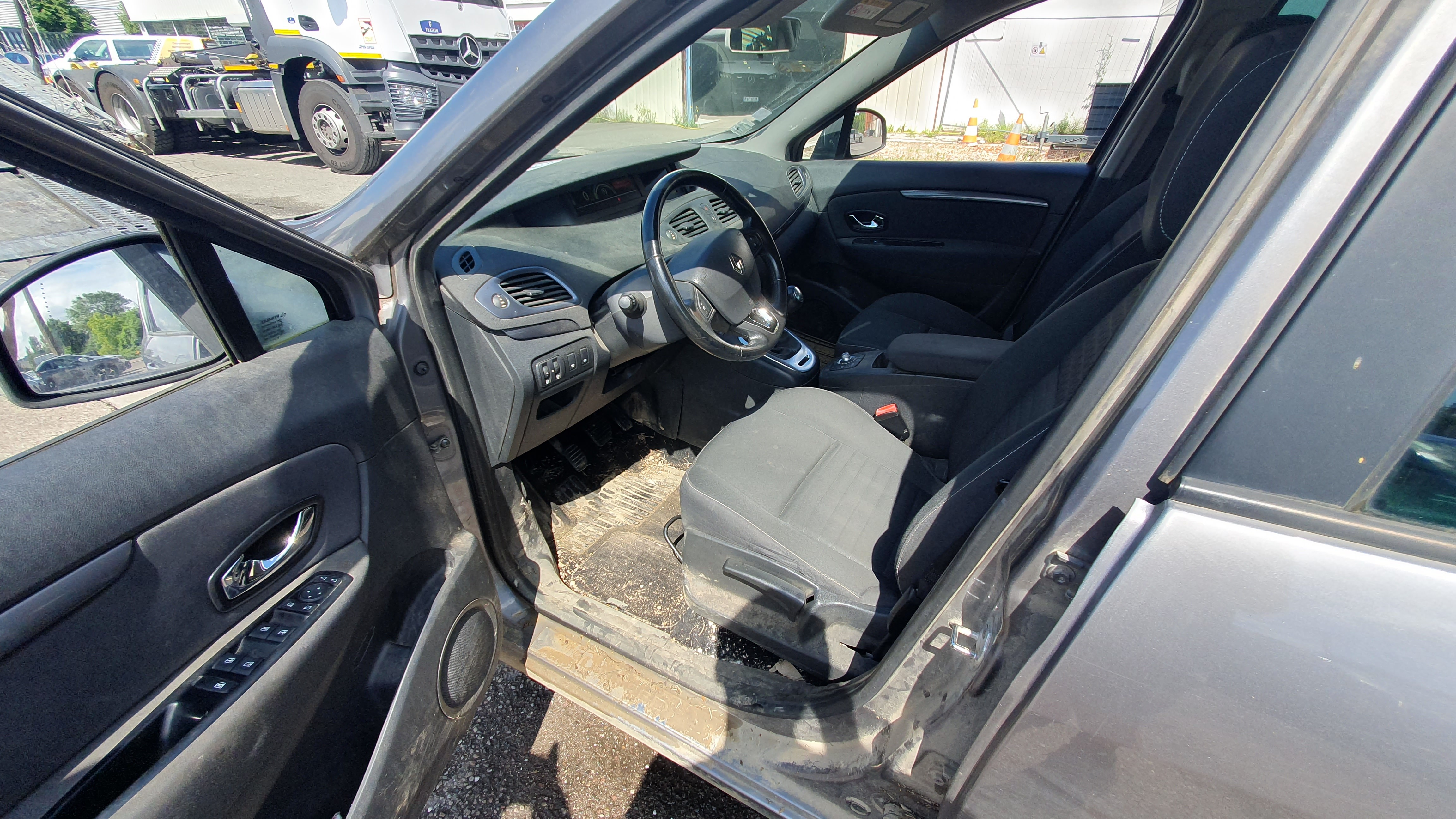 Air bag conducteur pour RENAULT SCENIC 3 PHASE 3 Air bag conducteur pour RENAULT SCENIC 3 PHASE 3