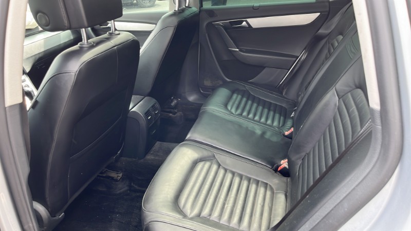 Pivot De Moyeu Avant Gauche Volkswagen Passat 7 Phase 1 - Réf. 5Q0407253C, Occasion