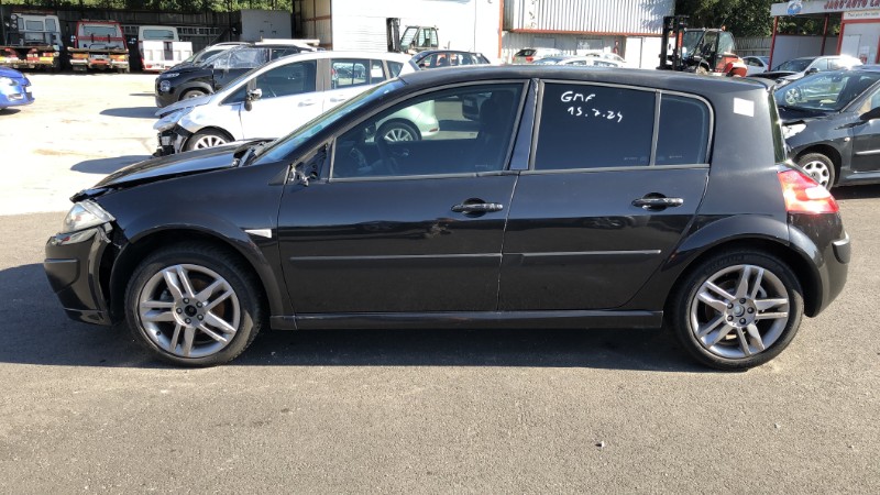 Paire de disques avant (freinage) pour RENAULT MEGANE 2 PHASE 2 Paire de disques avant (freinage) pour RENAULT MEGANE 2 PHASE 2