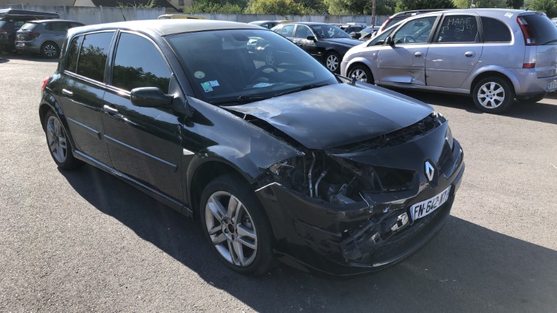 Paire de disques avant (freinage) pour RENAULT MEGANE 2 PHASE 2 Paire de disques avant (freinage) pour RENAULT MEGANE 2 PHASE 2