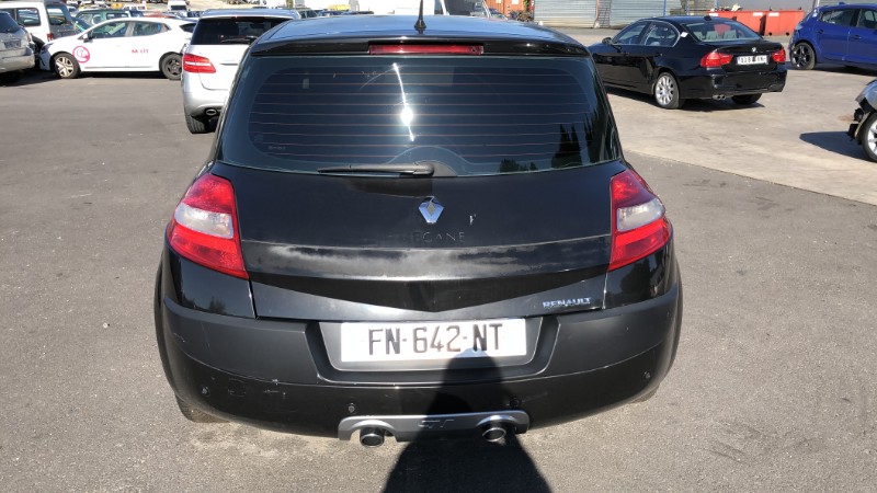 Paire de disques avant (freinage) pour RENAULT MEGANE 2 PHASE 2 Paire de disques avant (freinage) pour RENAULT MEGANE 2 PHASE 2