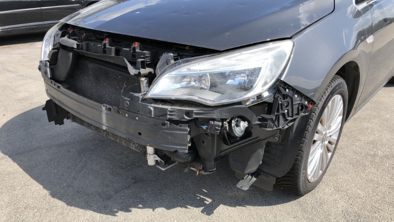 Feu arriere principal droit (feux) pour OPEL ASTRA J SPORTS TOURER PHASE 1 BREAK Feu arriere principal droit (feux) pour OPEL ASTRA J SPORTS TOURER PHASE 1 BREAK