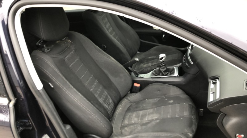 Vitre arriere gauche pour PEUGEOT 308 2 SW PHASE 1 BREAK Vitre arriere gauche pour PEUGEOT 308 2 SW PHASE 1 BREAK