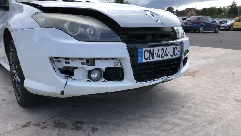 Ecran GPS pour RENAULT LAGUNA 3 PHASE 2 Ecran GPS pour RENAULT LAGUNA 3 PHASE 2