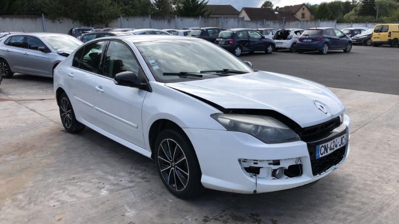 Ecran GPS pour RENAULT LAGUNA 3 PHASE 2 Ecran GPS pour RENAULT LAGUNA 3 PHASE 2
