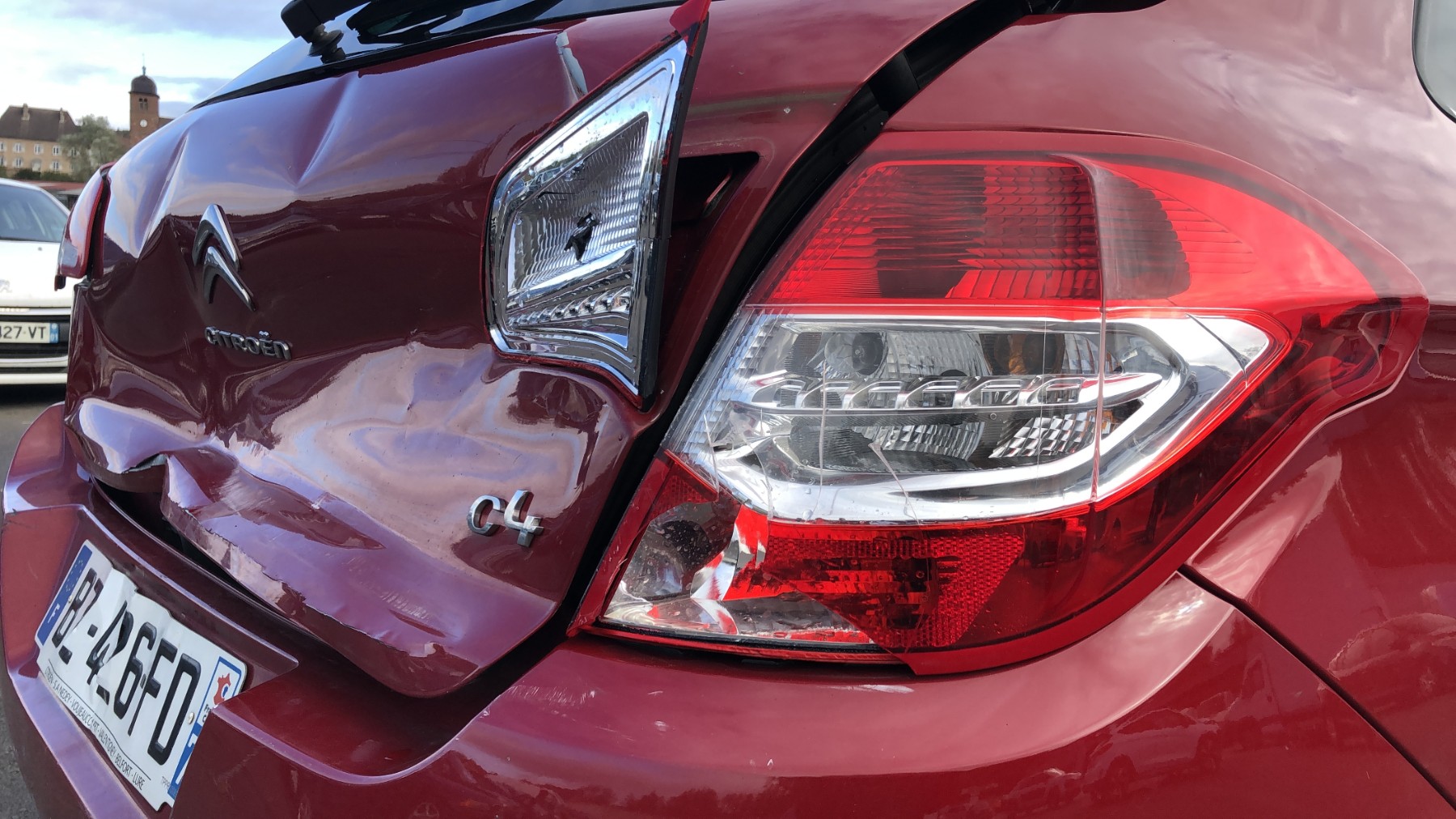 Pare boue avant gauche pour CITROEN C4 2 PHASE 1 Pare boue avant gauche pour CITROEN C4 2 PHASE 1