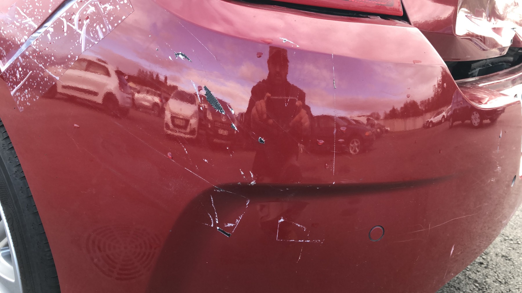 Pare boue avant gauche pour CITROEN C4 2 PHASE 1 Pare boue avant gauche pour CITROEN C4 2 PHASE 1
