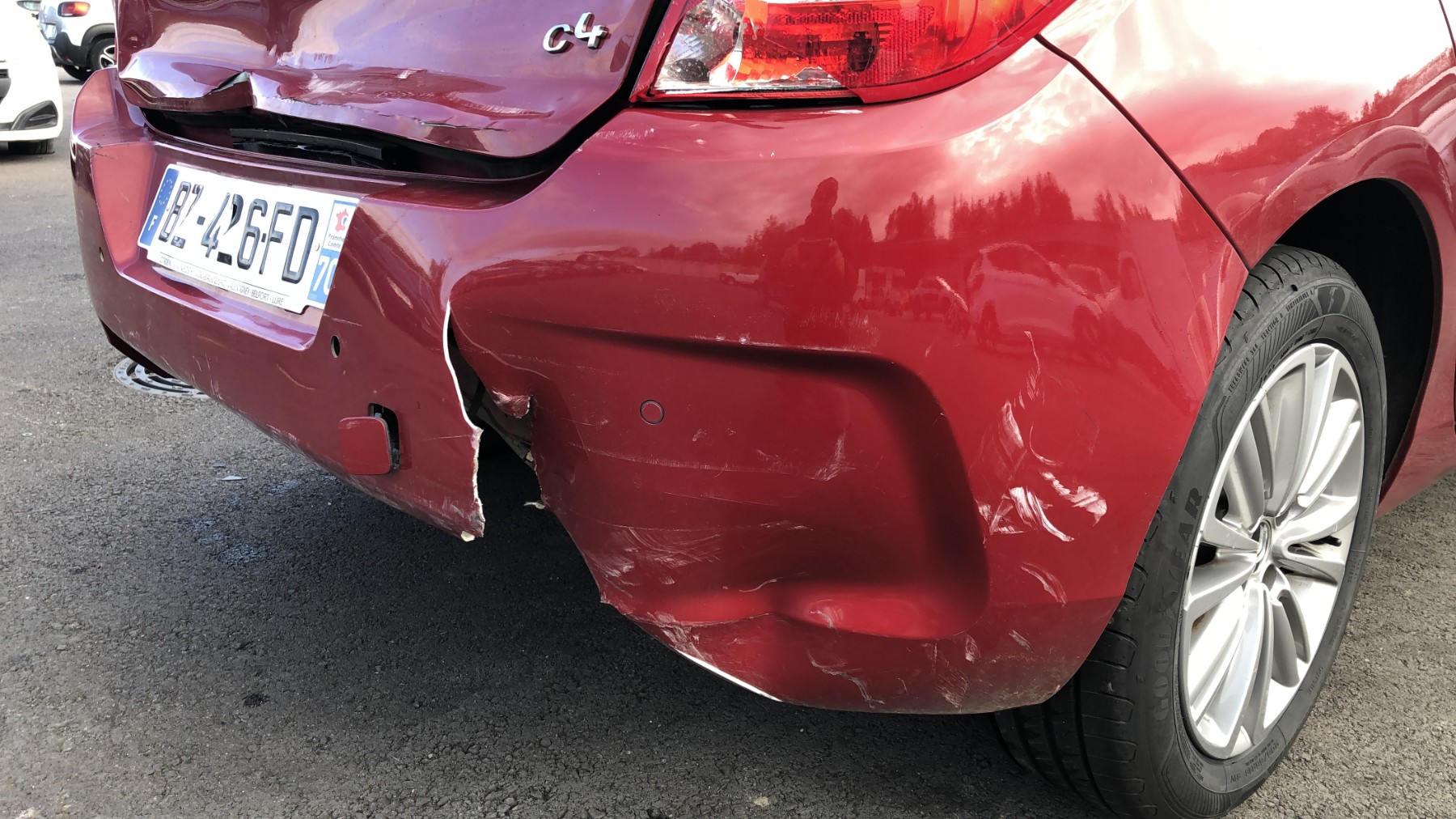 Pare boue avant gauche pour CITROEN C4 2 PHASE 1 Pare boue avant gauche pour CITROEN C4 2 PHASE 1