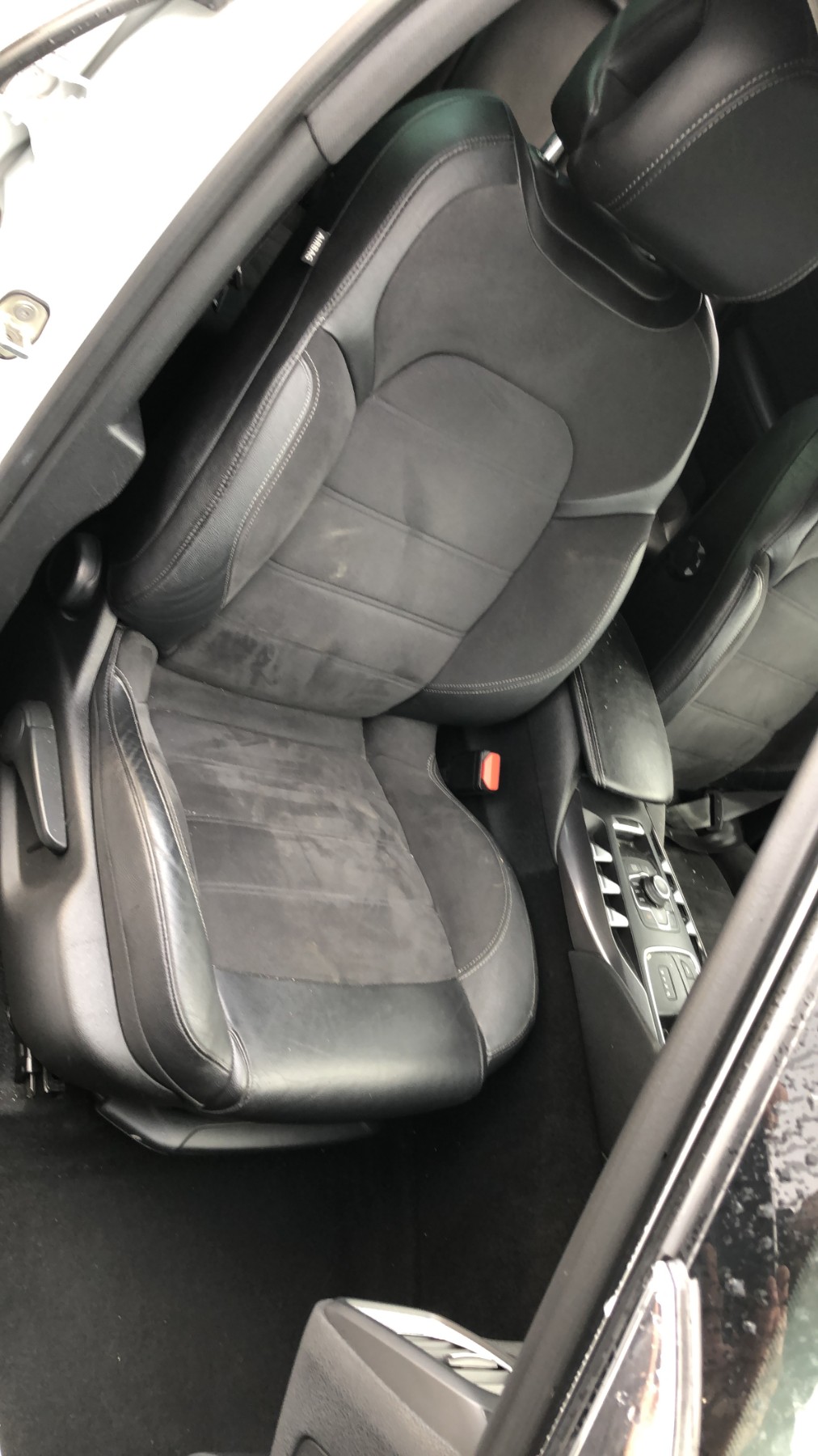 Porte avant droit pour CITROEN DS5 PHASE 1 Porte avant droit pour CITROEN DS5 PHASE 1