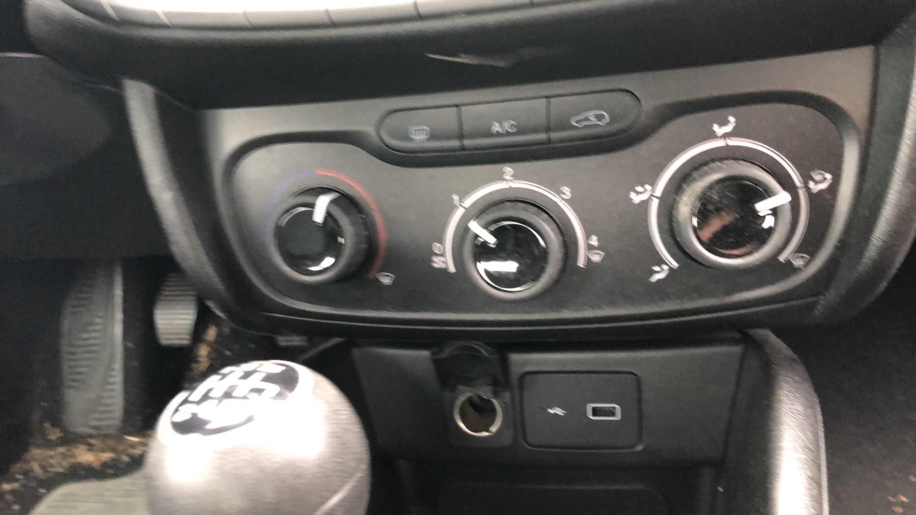 Commande chauffage pour FIAT TIPO 2 Commande chauffage pour FIAT TIPO 2