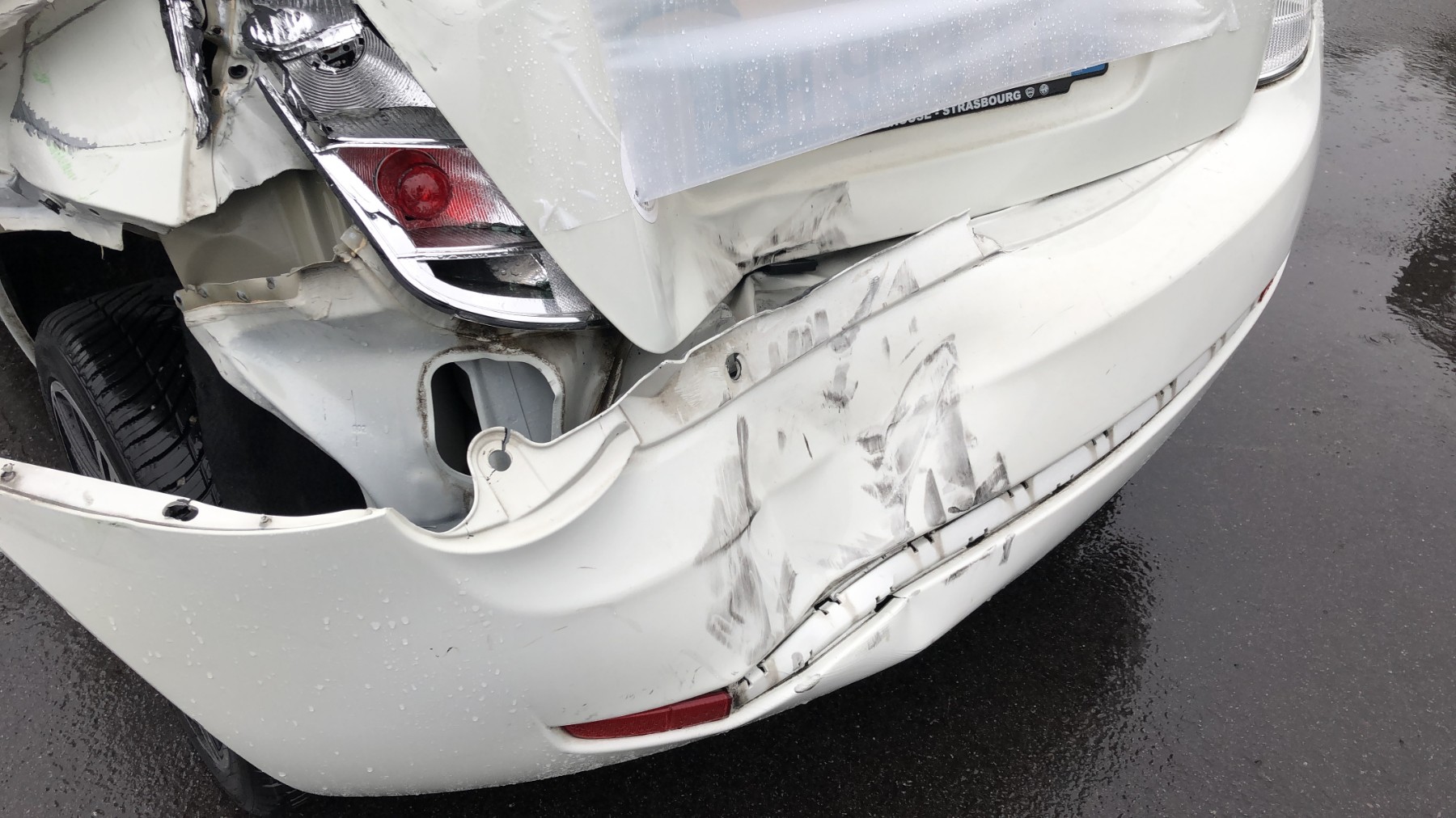 Pivot de moyeu avant gauche pour LANCIA YPSILON 4 PHASE 2 Pivot de moyeu avant gauche pour LANCIA YPSILON 4 PHASE 2