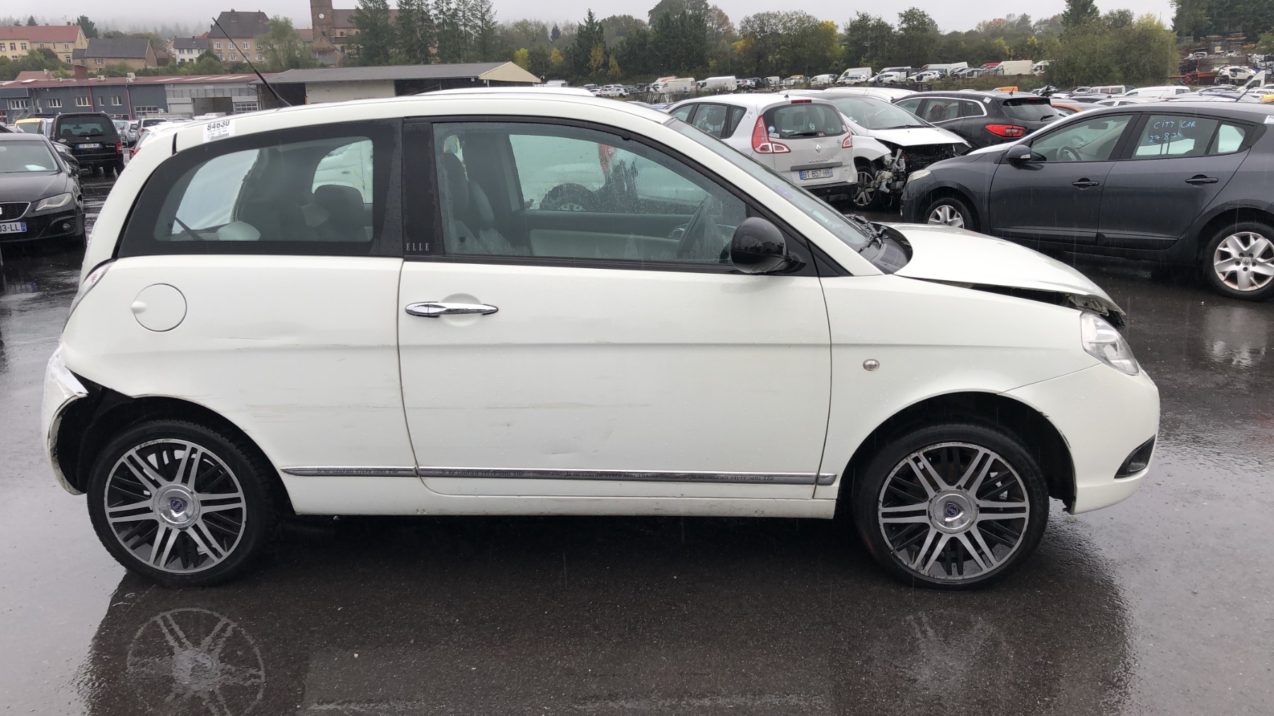 Pivot de moyeu avant gauche pour LANCIA YPSILON 4 PHASE 2 Pivot de moyeu avant gauche pour LANCIA YPSILON 4 PHASE 2