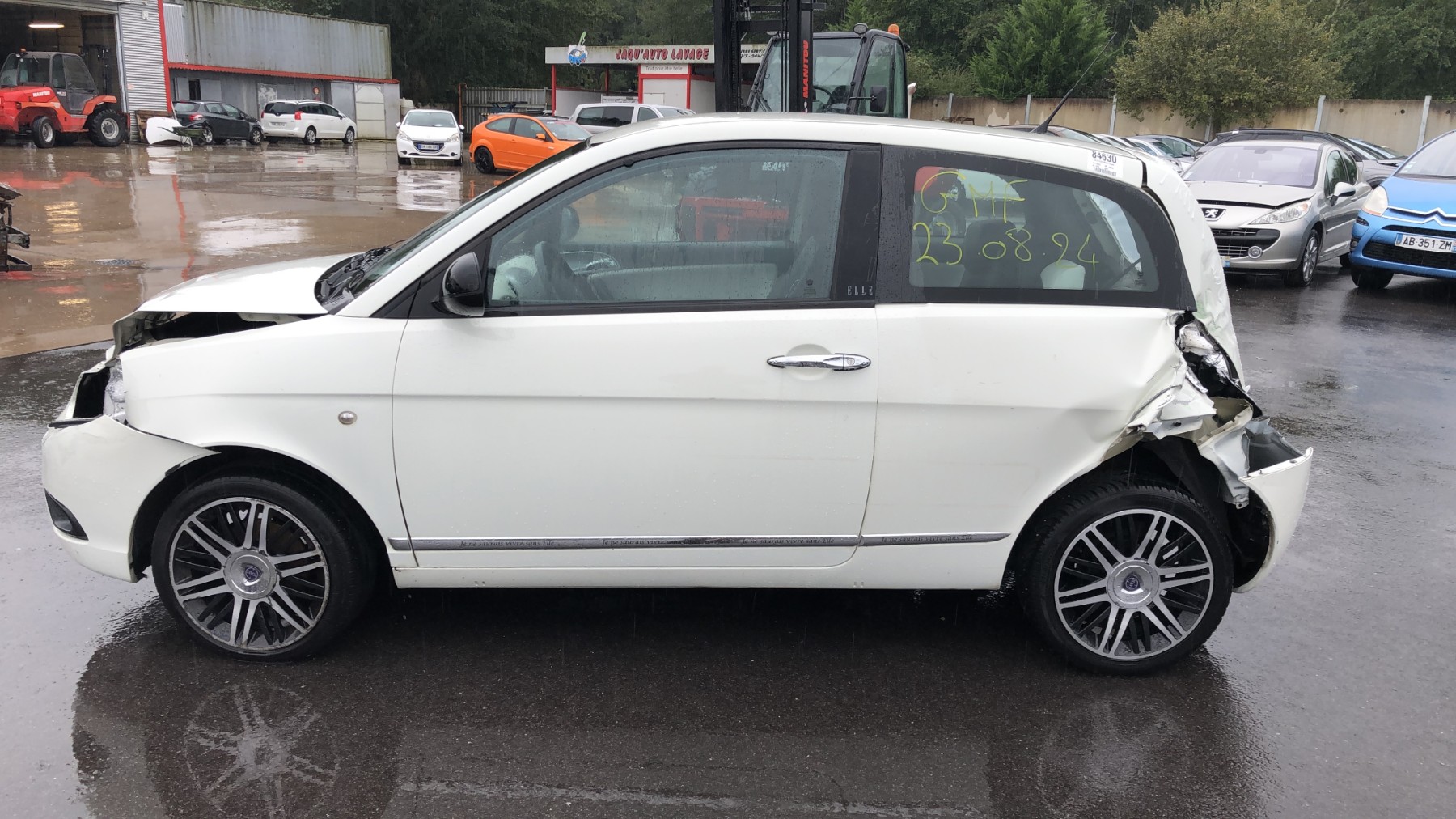 Pivot de moyeu avant gauche pour LANCIA YPSILON 4 PHASE 2 Pivot de moyeu avant gauche pour LANCIA YPSILON 4 PHASE 2