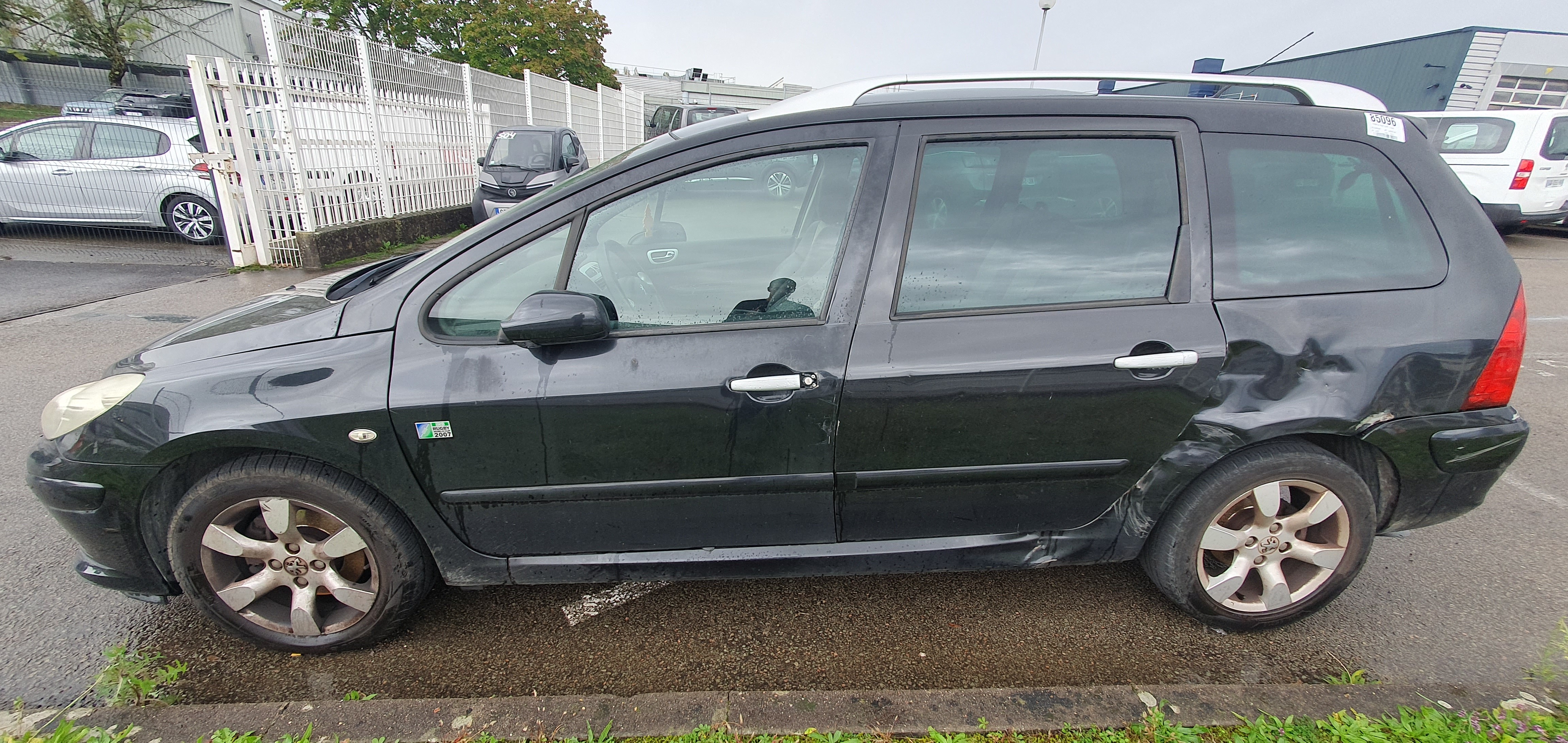Appui tete avant pour PEUGEOT 307 PHASE 1 BREAK Appui tete avant pour PEUGEOT 307 PHASE 1 BREAK