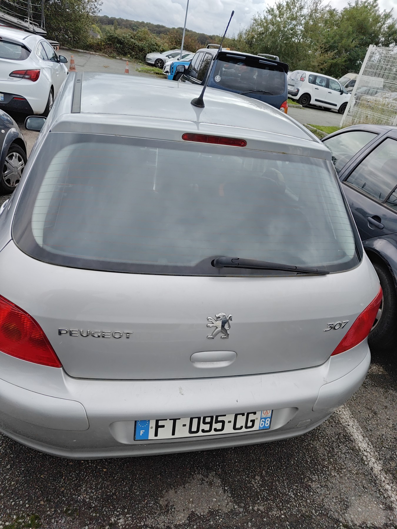 Renfort pare choc avant (traverse) pour PEUGEOT 307 PHASE 1 Renfort pare choc avant (traverse) pour PEUGEOT 307 PHASE 1