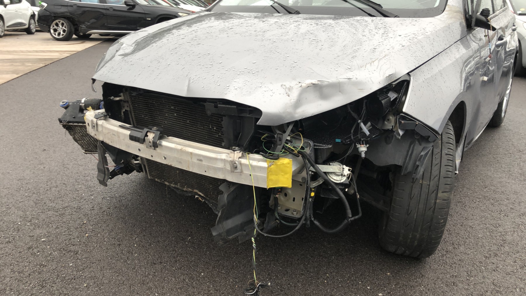 Appui tete avant pour PEUGEOT 308 2 PHASE 1 Appui tete avant pour PEUGEOT 308 2 PHASE 1
