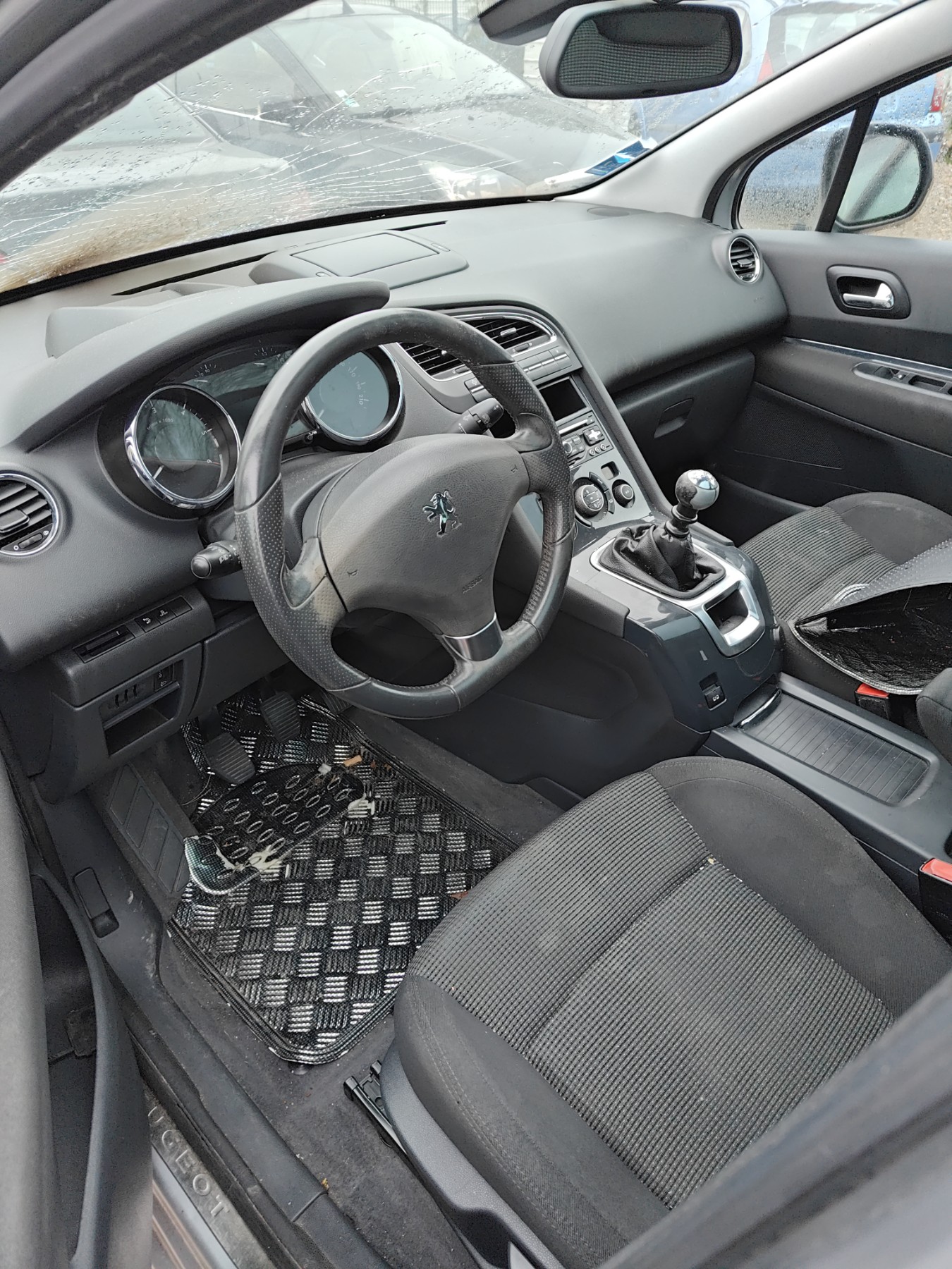 Ceinture arriere gauche pour PEUGEOT 5008 1 PHASE 1 Ceinture arriere gauche pour PEUGEOT 5008 1 PHASE 1