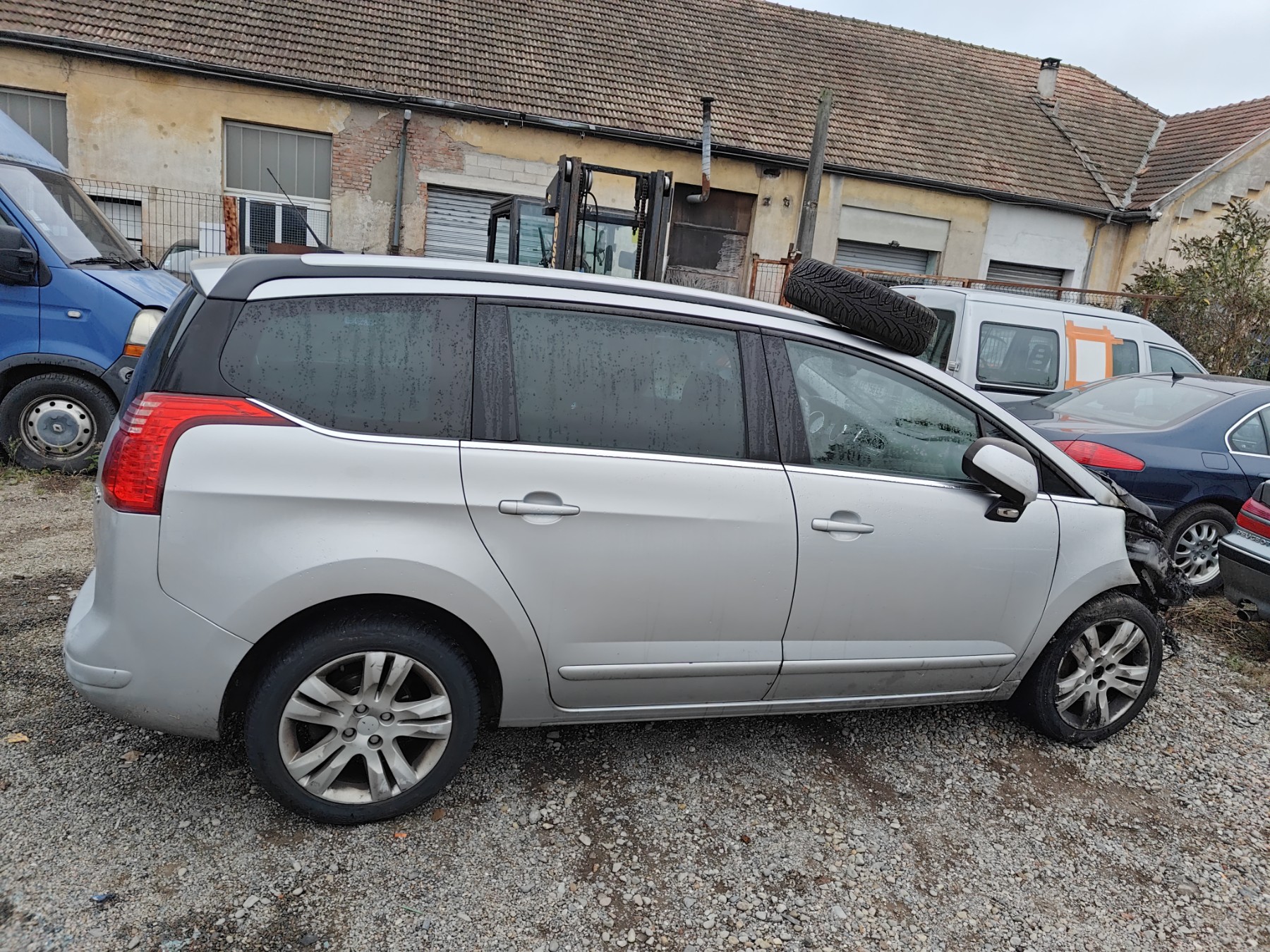 Ceinture arriere gauche pour PEUGEOT 5008 1 PHASE 1 Ceinture arriere gauche pour PEUGEOT 5008 1 PHASE 1