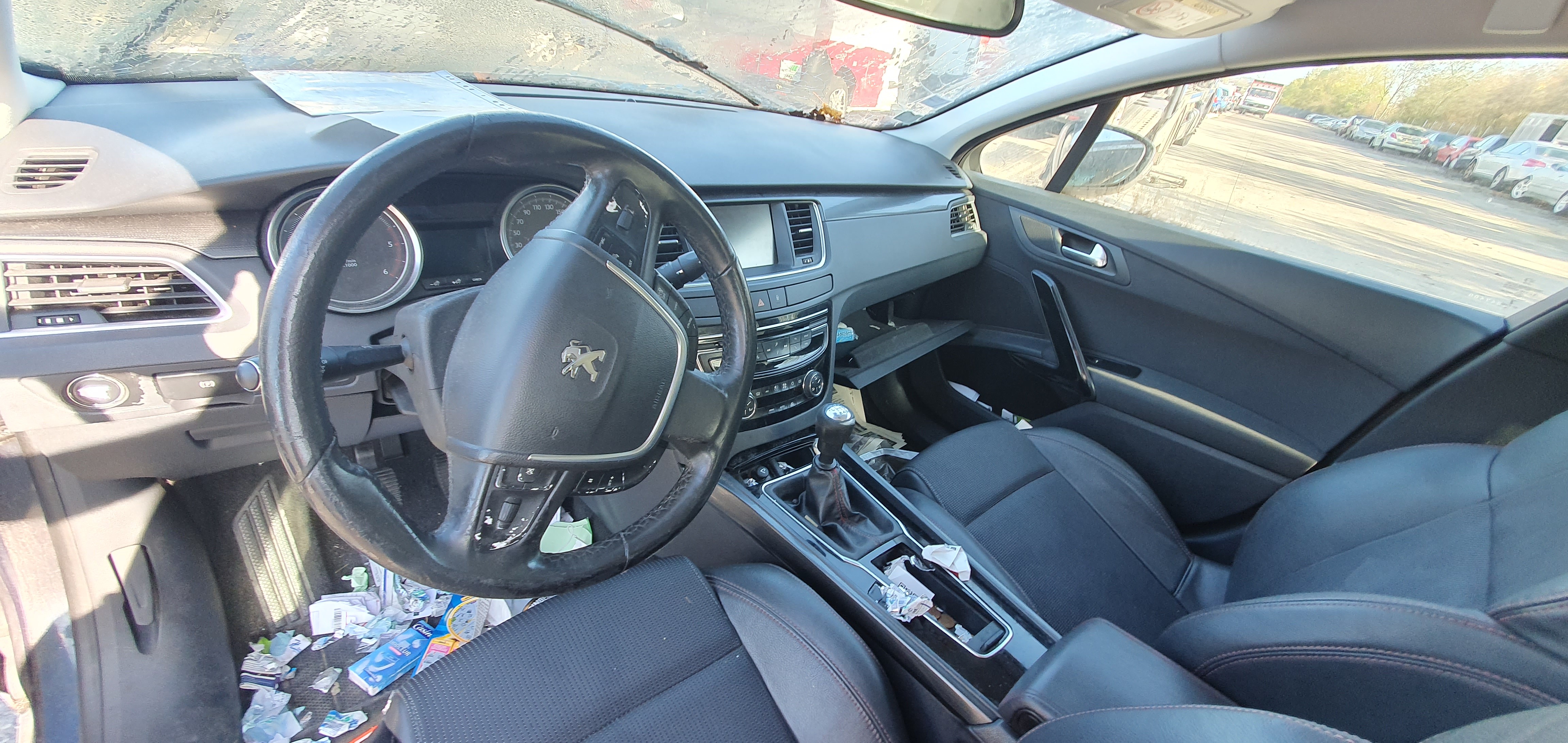 Appui tete avant pour PEUGEOT 508 1 PHASE 2 Appui tete avant pour PEUGEOT 508 1 PHASE 2