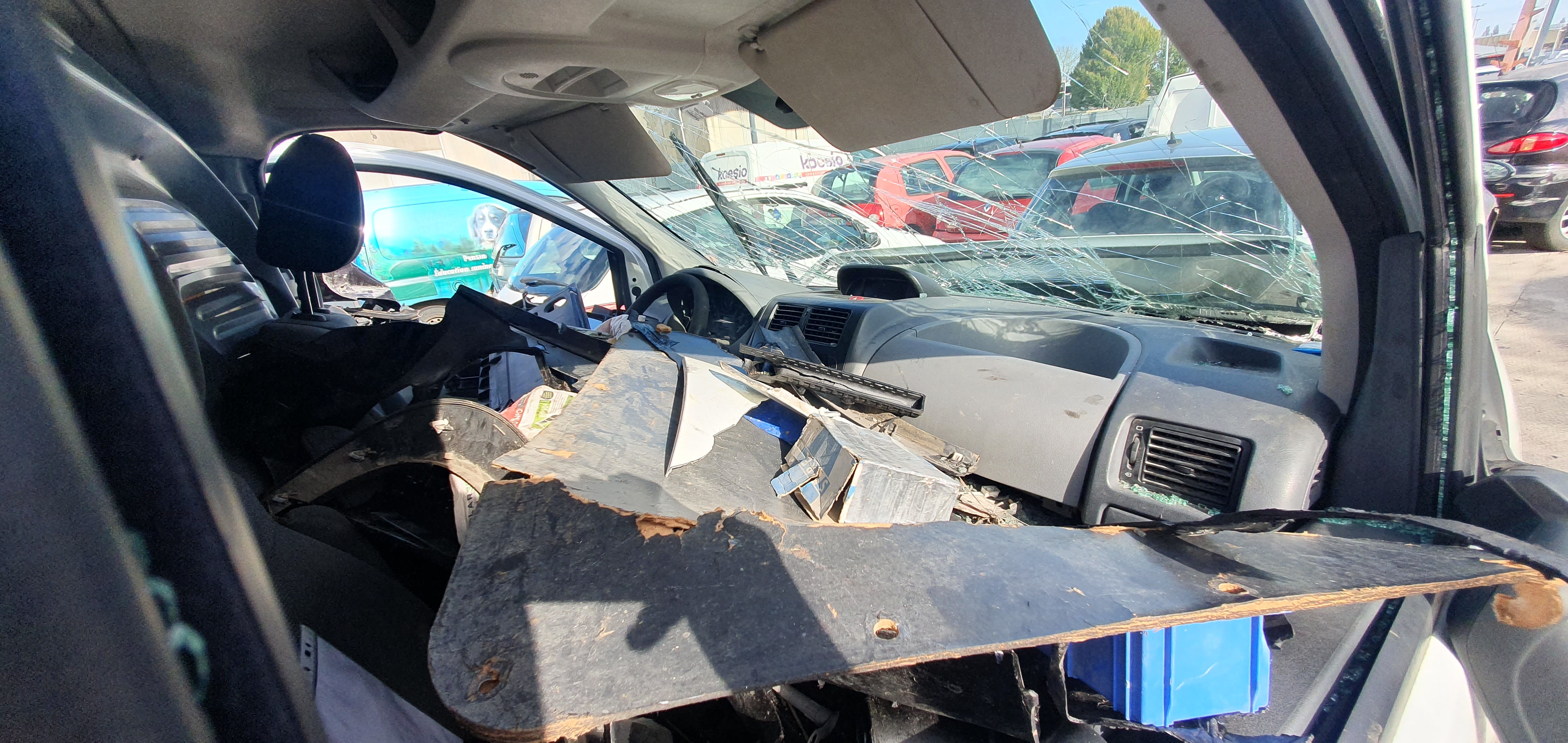 Pivot de moyeu avant droit pour PEUGEOT EXPERT 2 Pivot de moyeu avant droit pour PEUGEOT EXPERT 2