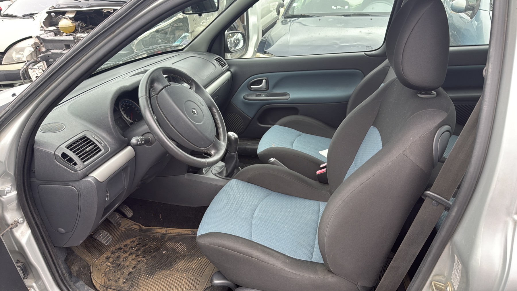 Volant pour RENAULT CLIO 2 CAMPUS PHASE 1 Volant pour RENAULT CLIO 2 CAMPUS PHASE 1