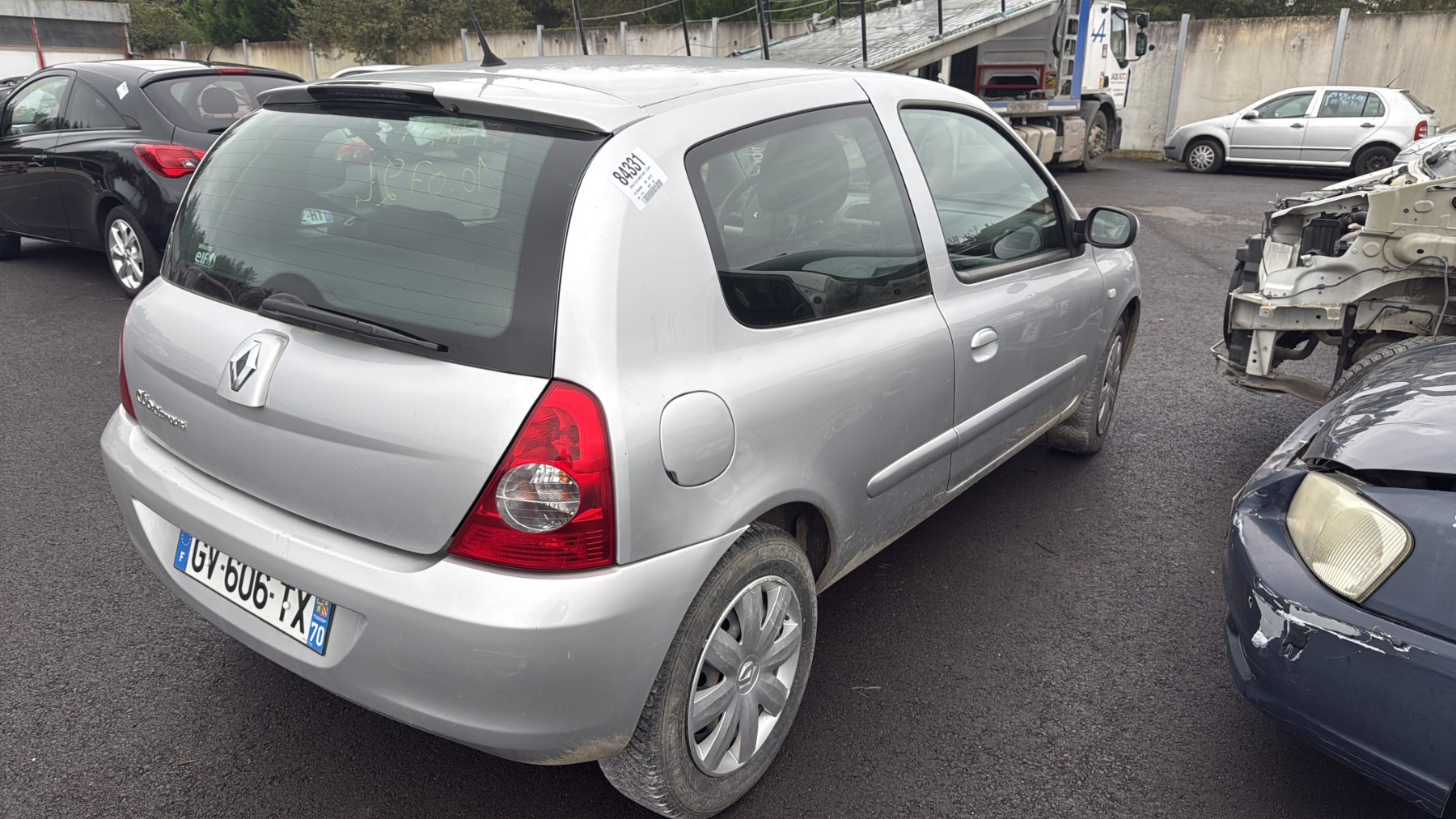 Volant pour RENAULT CLIO 2 CAMPUS PHASE 1 Volant pour RENAULT CLIO 2 CAMPUS PHASE 1