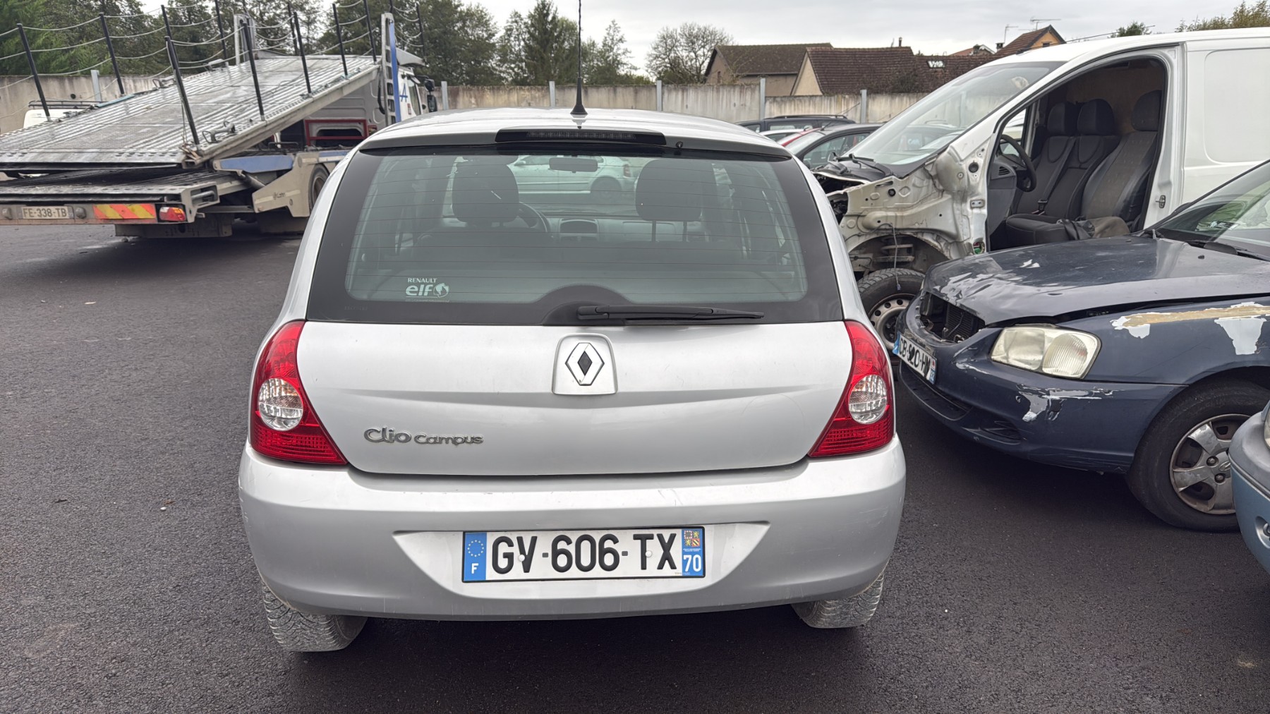 Volant pour RENAULT CLIO 2 CAMPUS PHASE 1 Volant pour RENAULT CLIO 2 CAMPUS PHASE 1