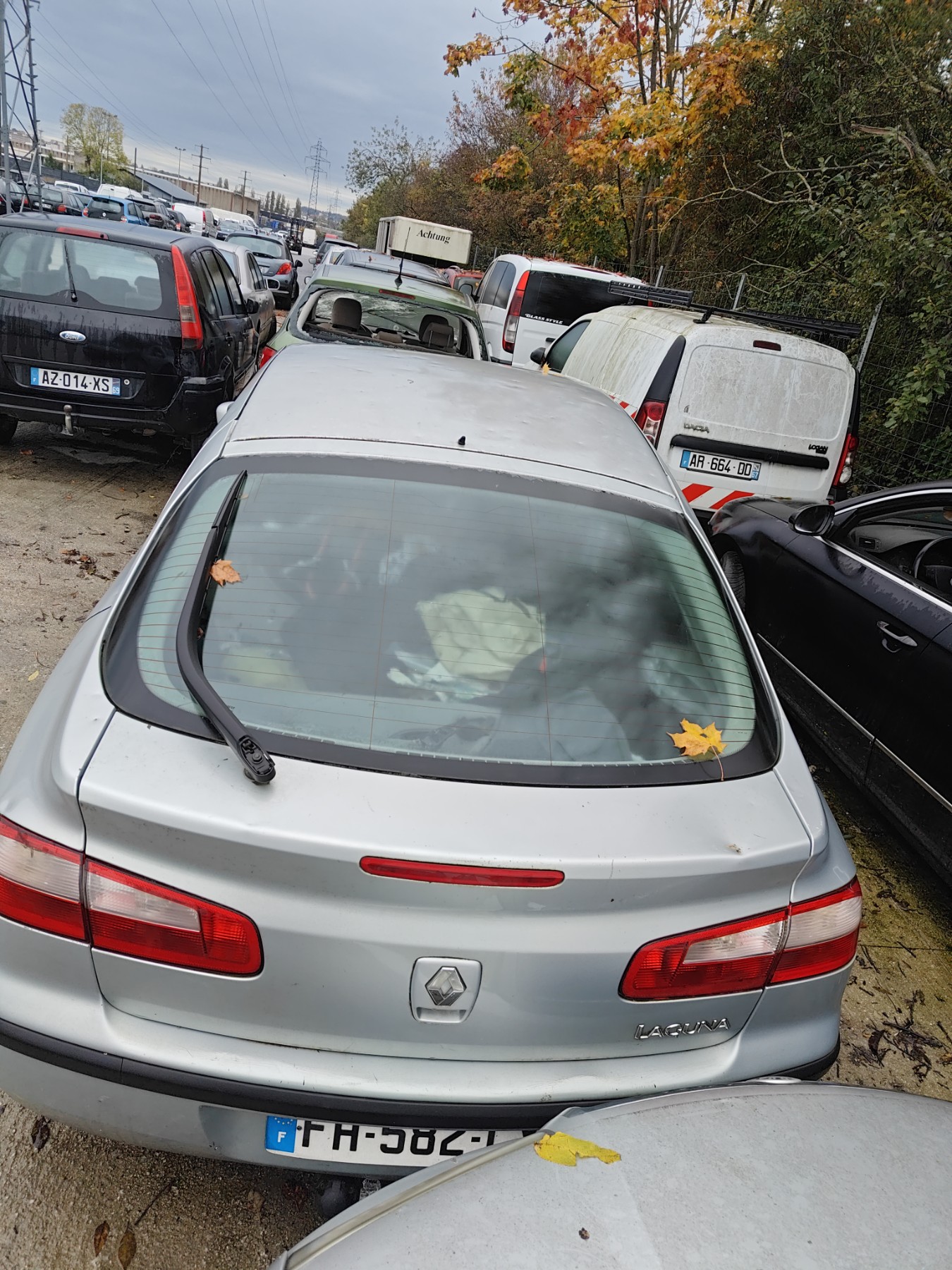 Feu arriere secondaire gauche (feux) pour RENAULT LAGUNA 2 PHASE 1 Feu arriere secondaire gauche (feux) pour RENAULT LAGUNA 2 PHASE 1
