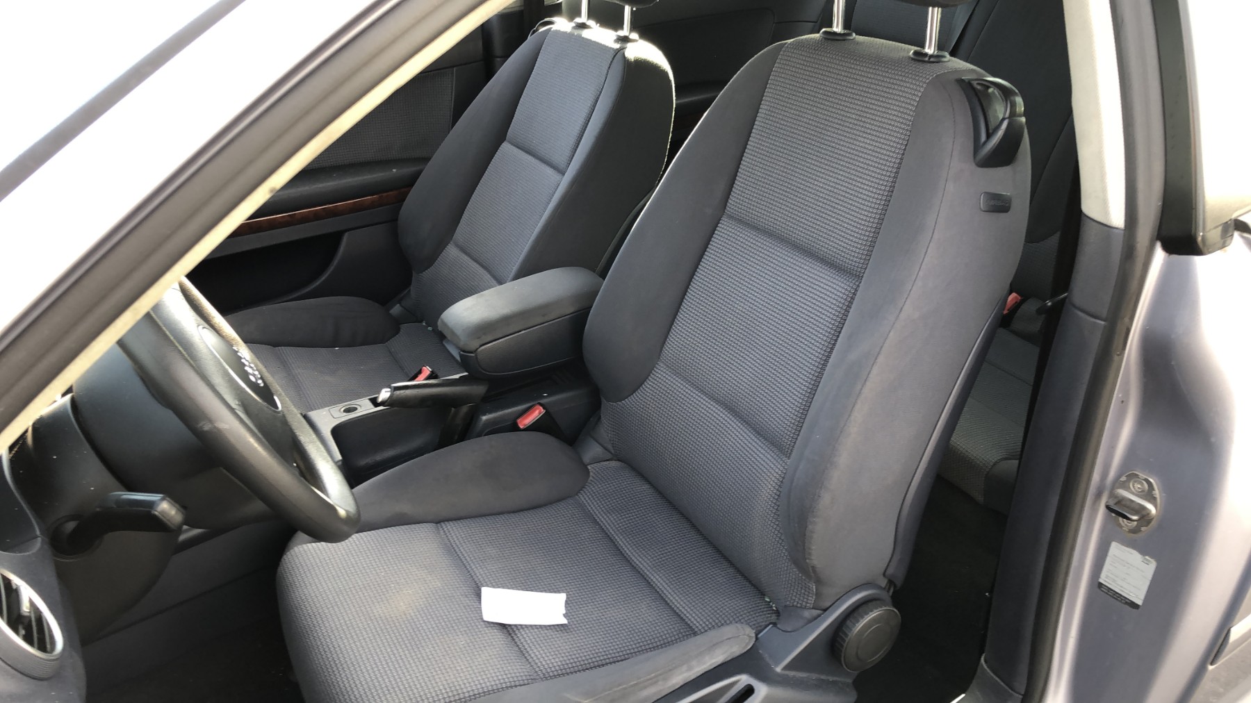 Renfort pare choc avant (traverse) pour AUDI A3 2 PHASE 1 Renfort pare choc avant (traverse) pour AUDI A3 2 PHASE 1