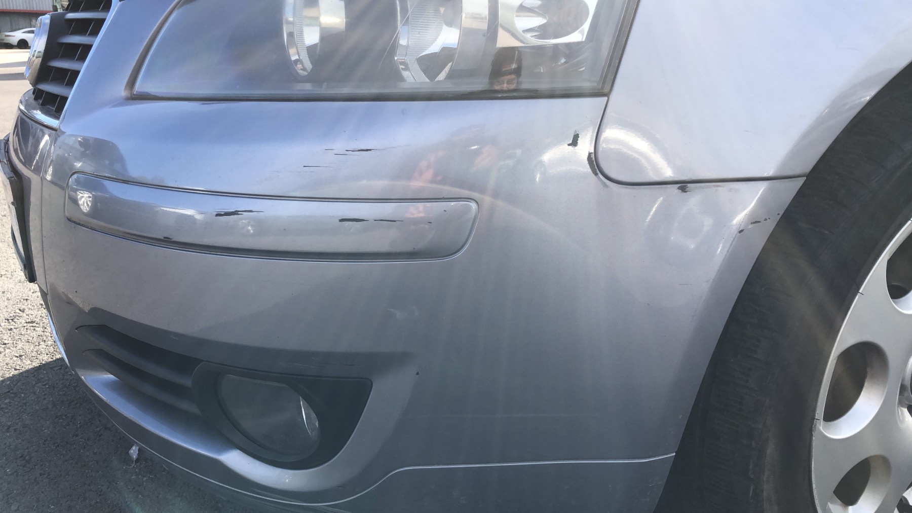 Renfort pare choc avant (traverse) pour AUDI A3 2 PHASE 1 Renfort pare choc avant (traverse) pour AUDI A3 2 PHASE 1