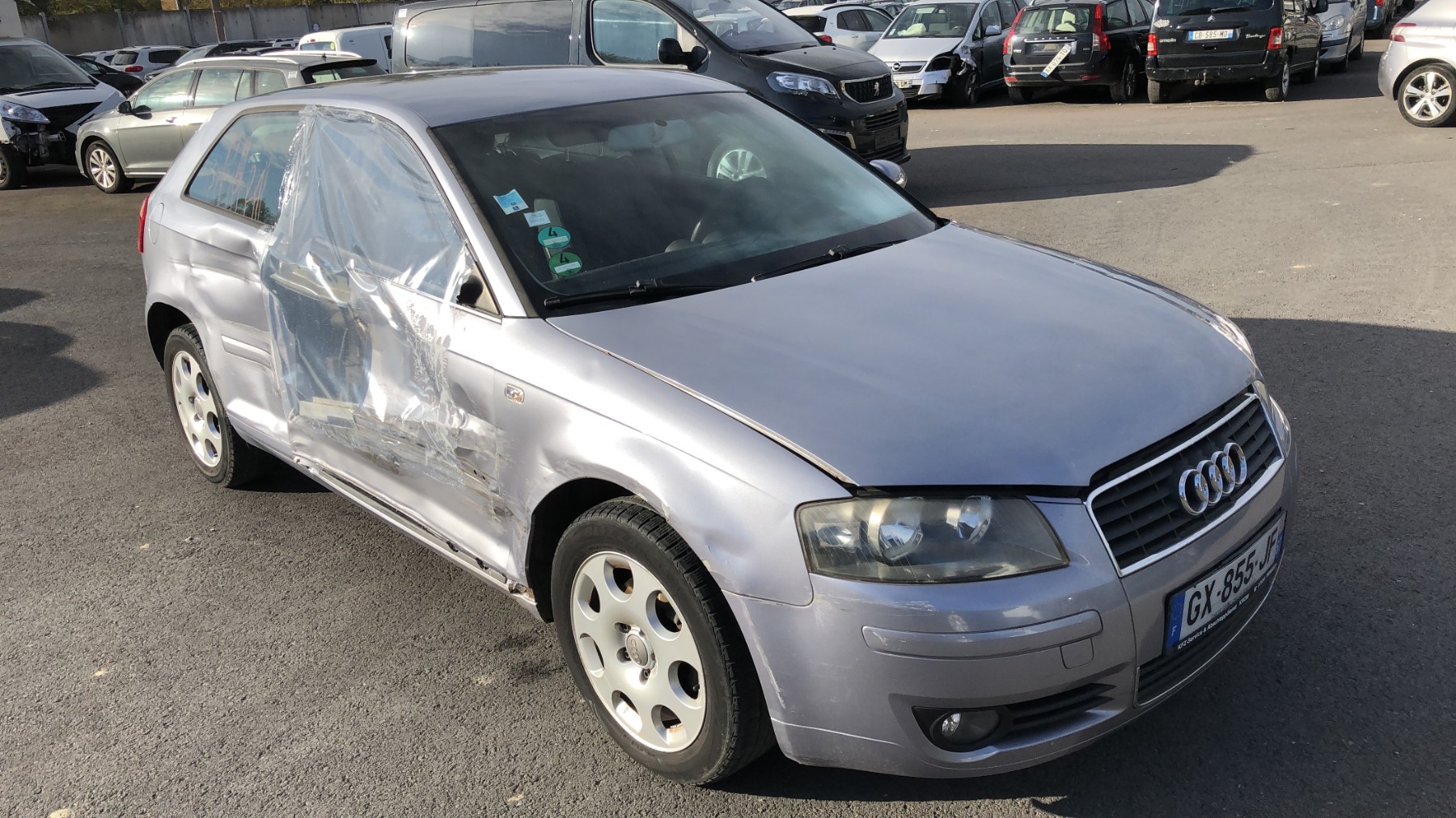 Renfort pare choc avant (traverse) pour AUDI A3 2 PHASE 1 Renfort pare choc avant (traverse) pour AUDI A3 2 PHASE 1