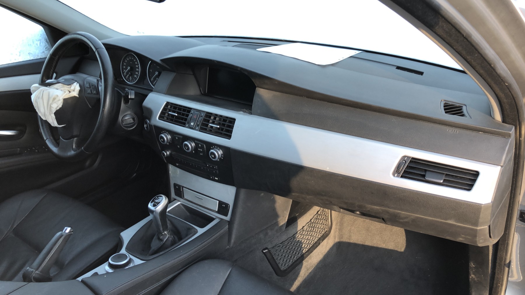 Porte avant gauche pour BMW SERIE 5 E60 PHASE 2 Porte avant gauche pour BMW SERIE 5 E60 PHASE 2