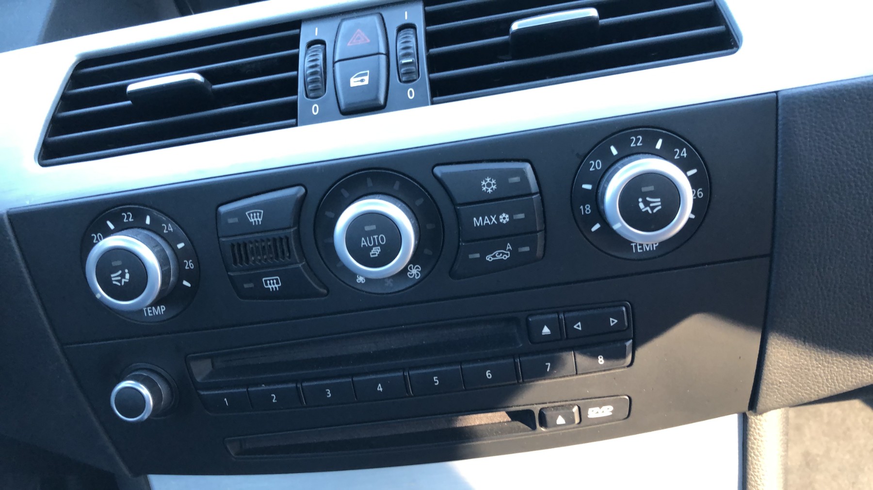 Porte avant gauche pour BMW SERIE 5 E60 PHASE 2 Porte avant gauche pour BMW SERIE 5 E60 PHASE 2