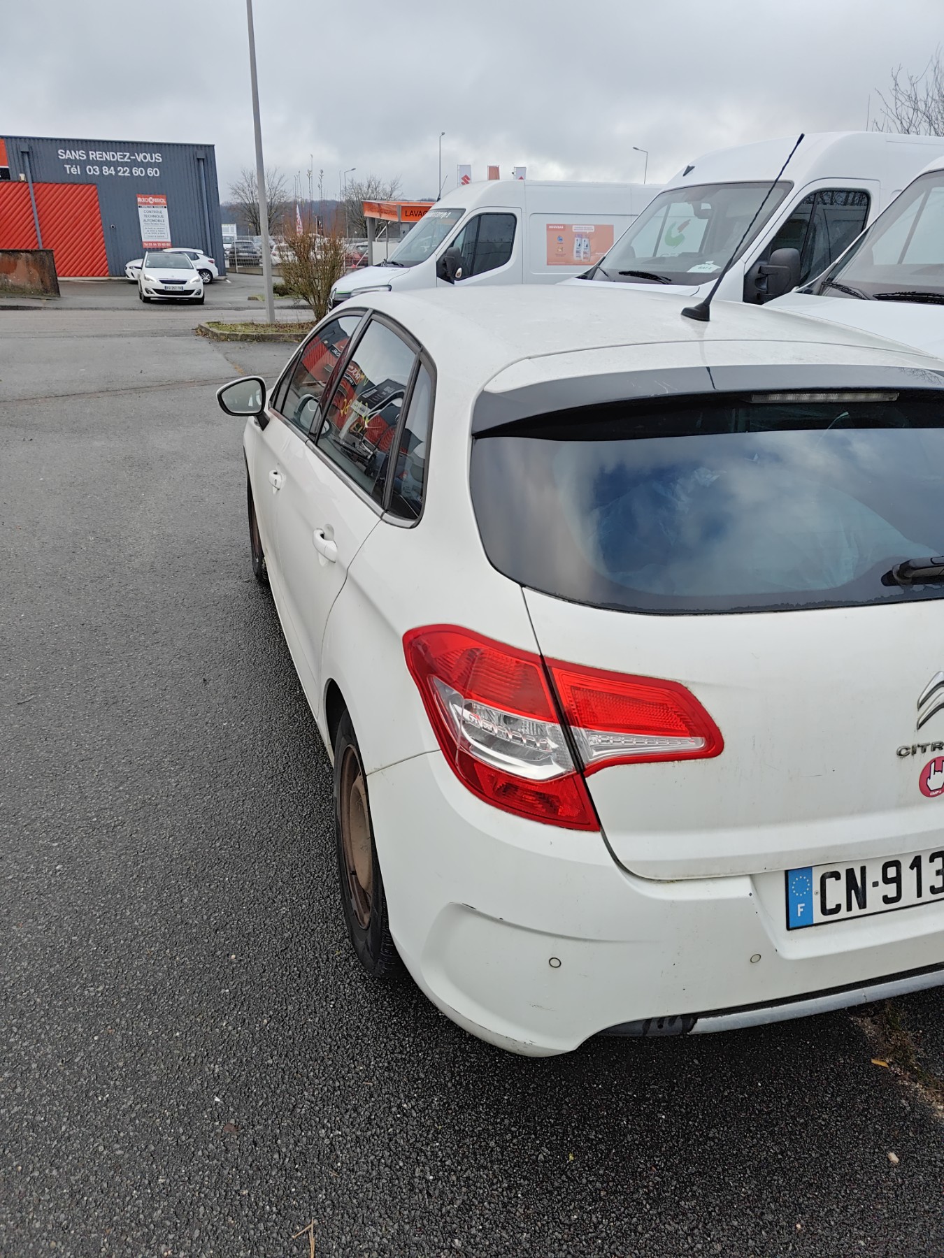 Aile avant droit pour CITROEN C4 II Aile avant droit pour CITROEN C4 II