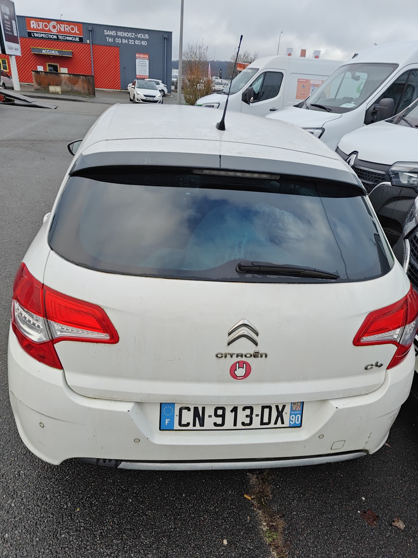 Aile avant droit pour CITROEN C4 II Aile avant droit pour CITROEN C4 II