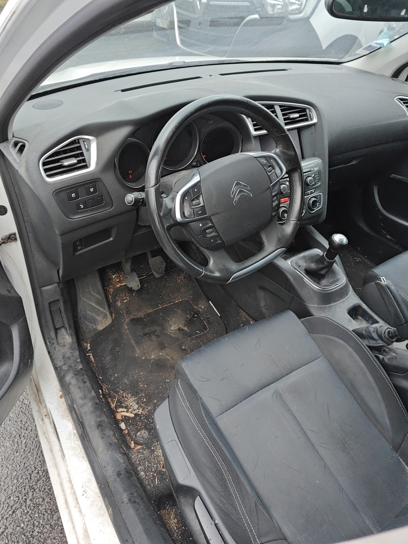 Aile avant droit pour CITROEN C4 II Aile avant droit pour CITROEN C4 II