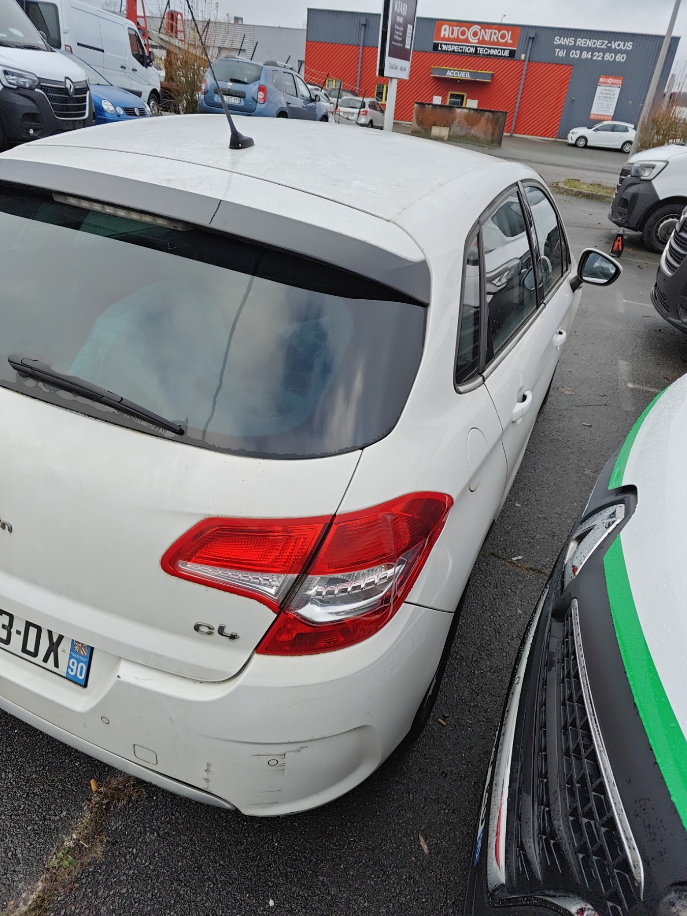 Aile avant droit pour CITROEN C4 II Aile avant droit pour CITROEN C4 II