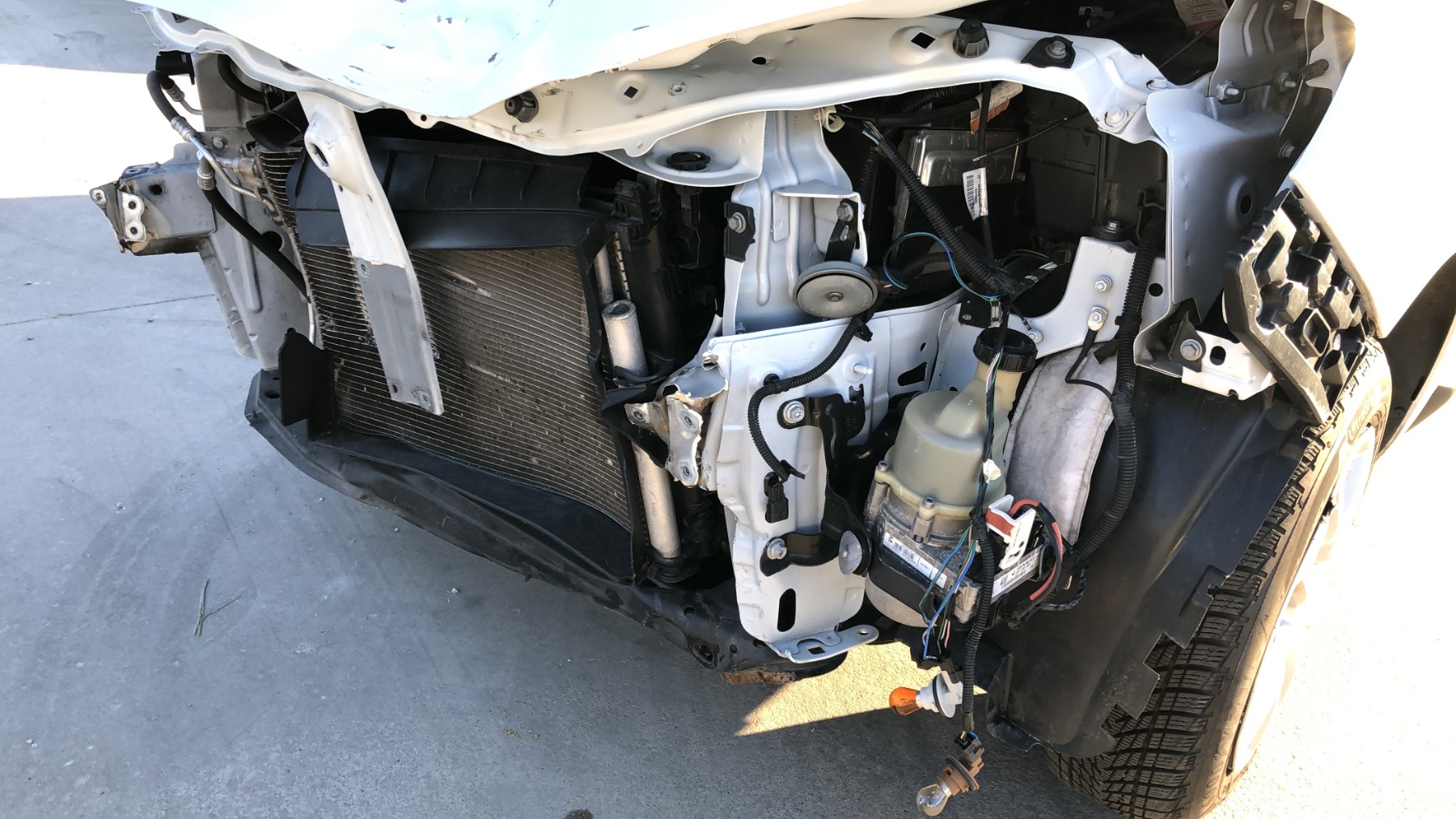 Amortisseur avant gauche pour DACIA DOKKER PHASE 2 Amortisseur avant gauche pour DACIA DOKKER PHASE 2
