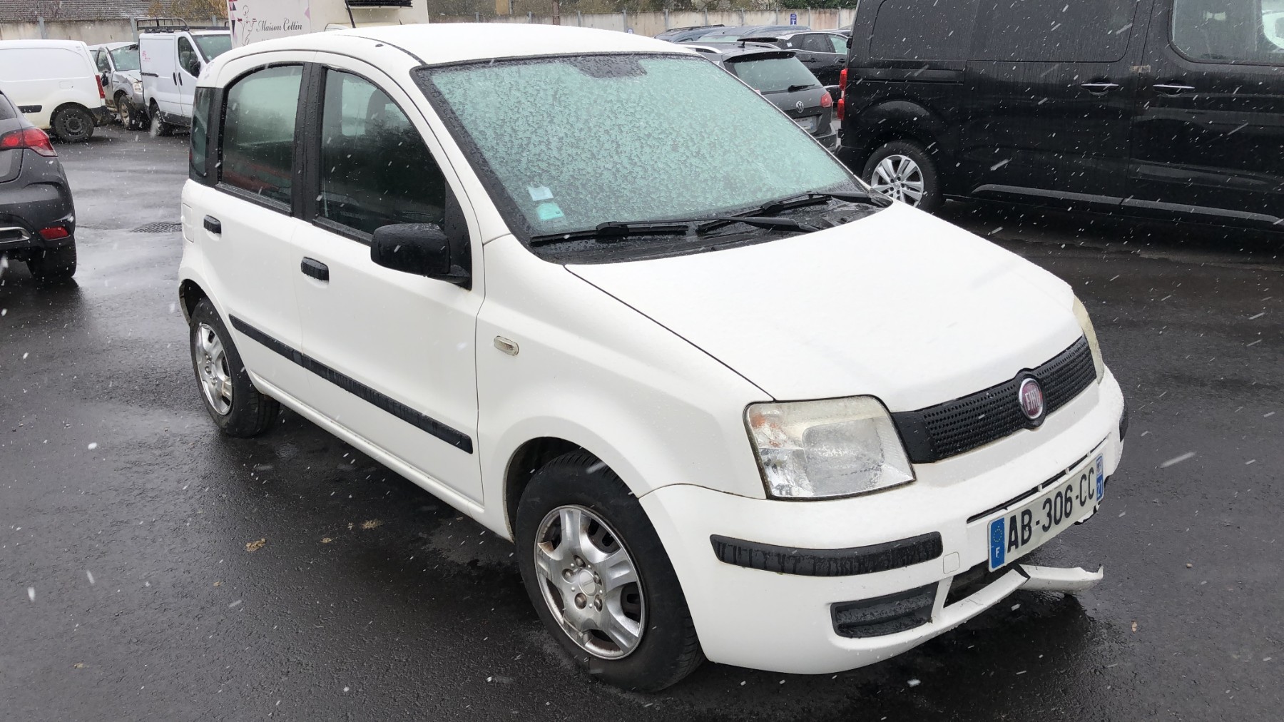 Optique avant principal gauche (feux)(phare) pour FIAT PANDA 2 PHASE 1 Optique avant principal gauche (feux)(phare) pour FIAT PANDA 2 PHASE 1