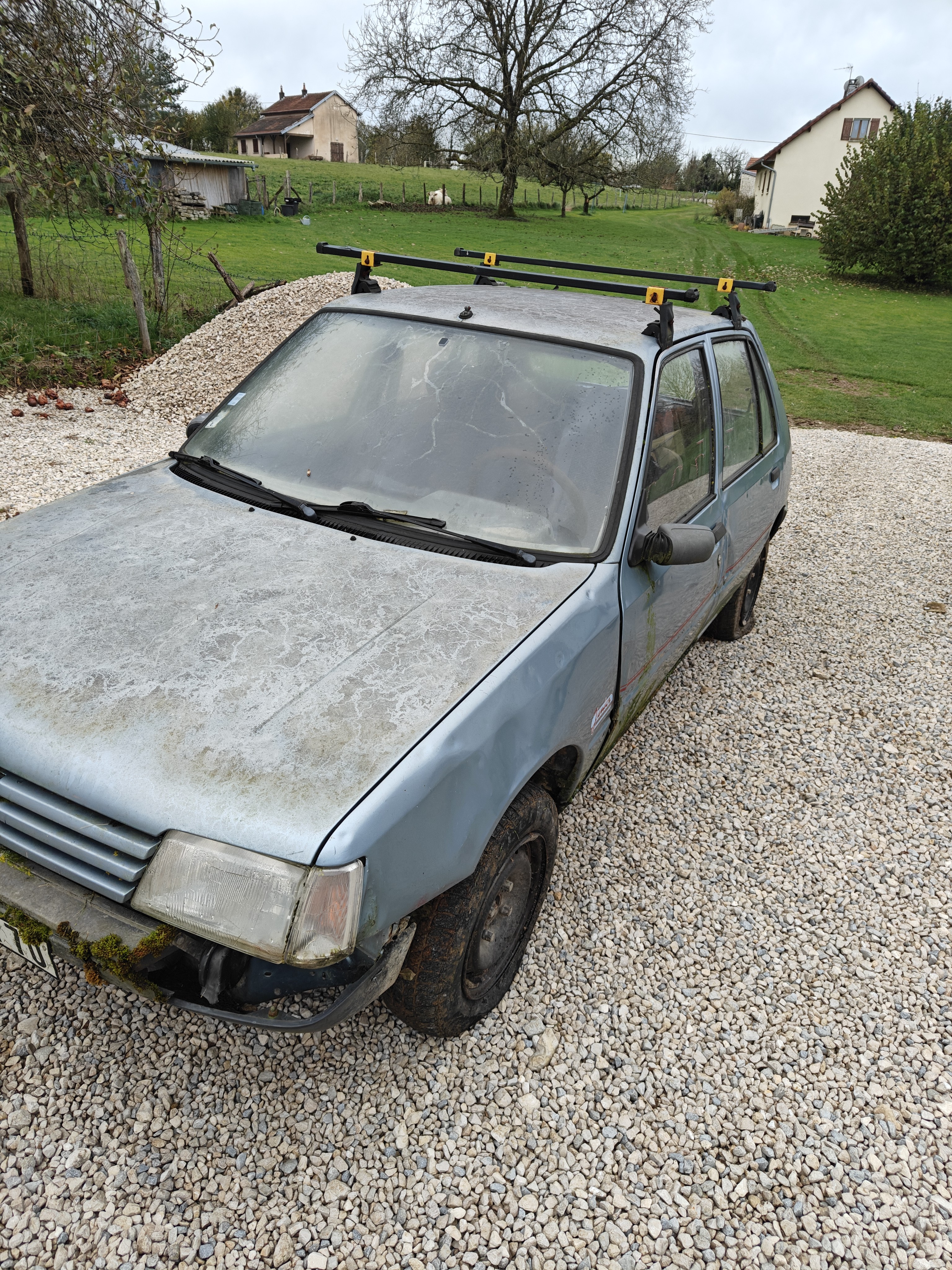 Retroviseur gauche pour PEUGEOT 205 PHASE 2 Retroviseur gauche pour PEUGEOT 205 PHASE 2