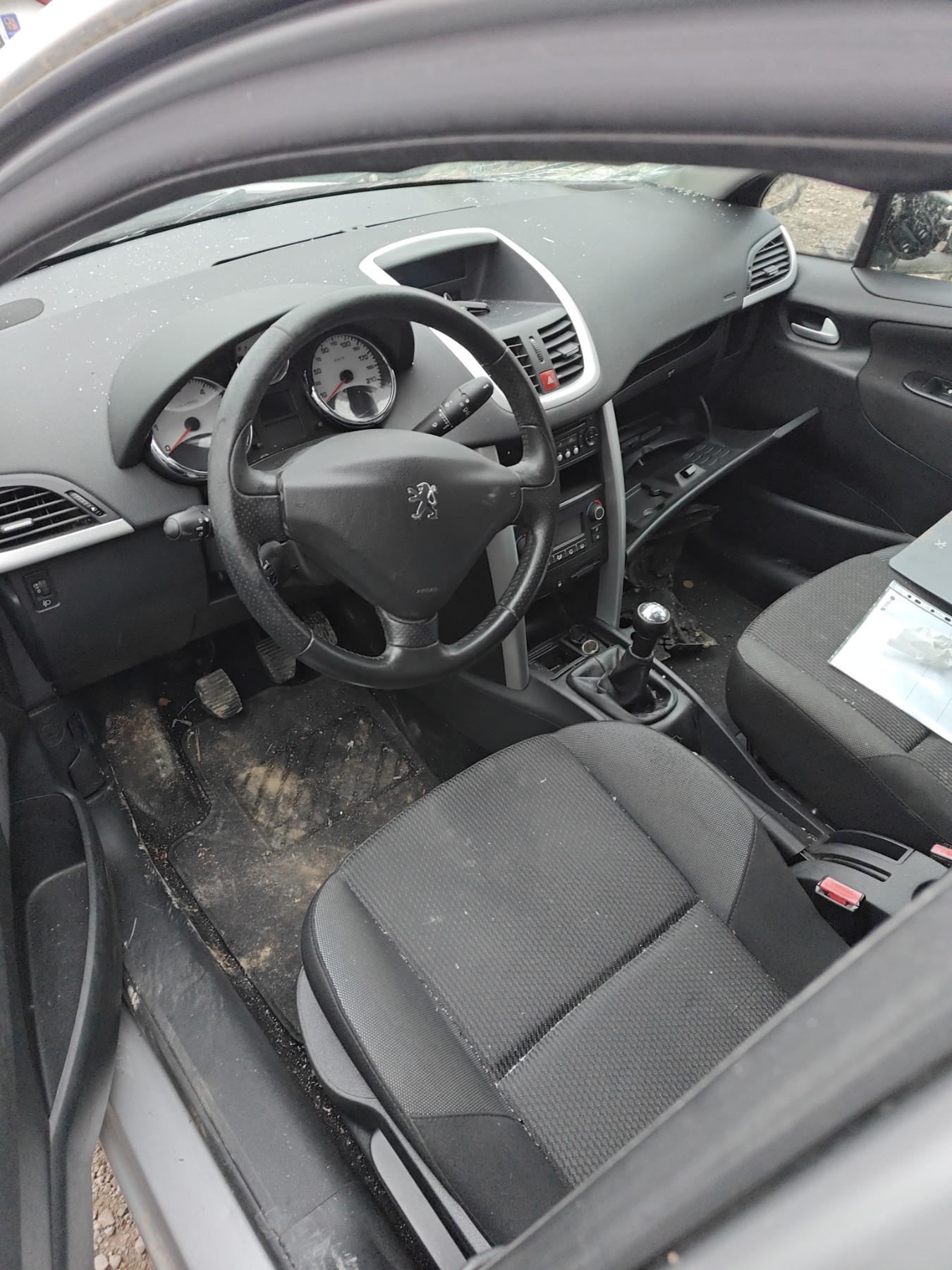 Cardan gauche (transmission) pour PEUGEOT 207 PHASE 2 Cardan gauche (transmission) pour PEUGEOT 207 PHASE 2