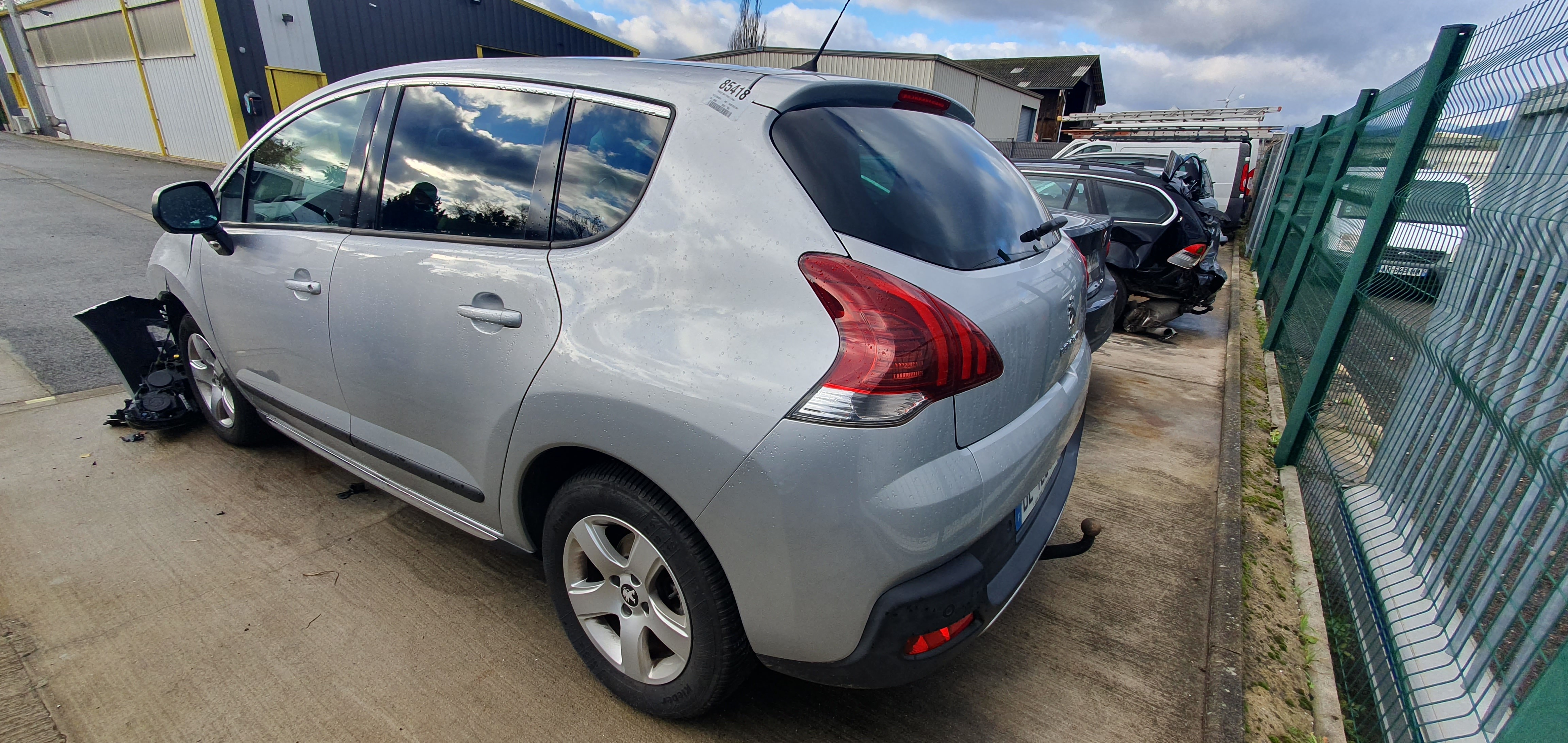 Feu arriere secondaire gauche (feux) pour PEUGEOT 3008 1 PHASE 2 Feu arriere secondaire gauche (feux) pour PEUGEOT 3008 1 PHASE 2